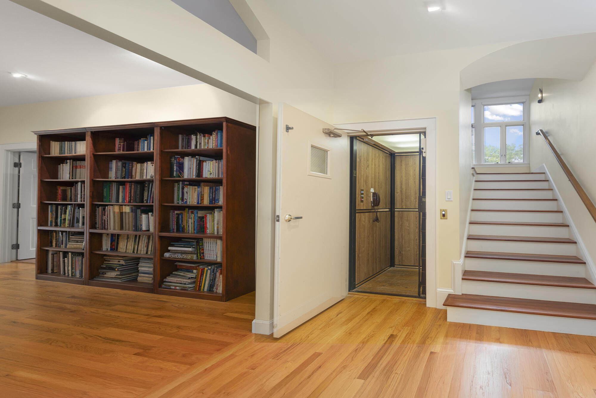 7 LMC Lane