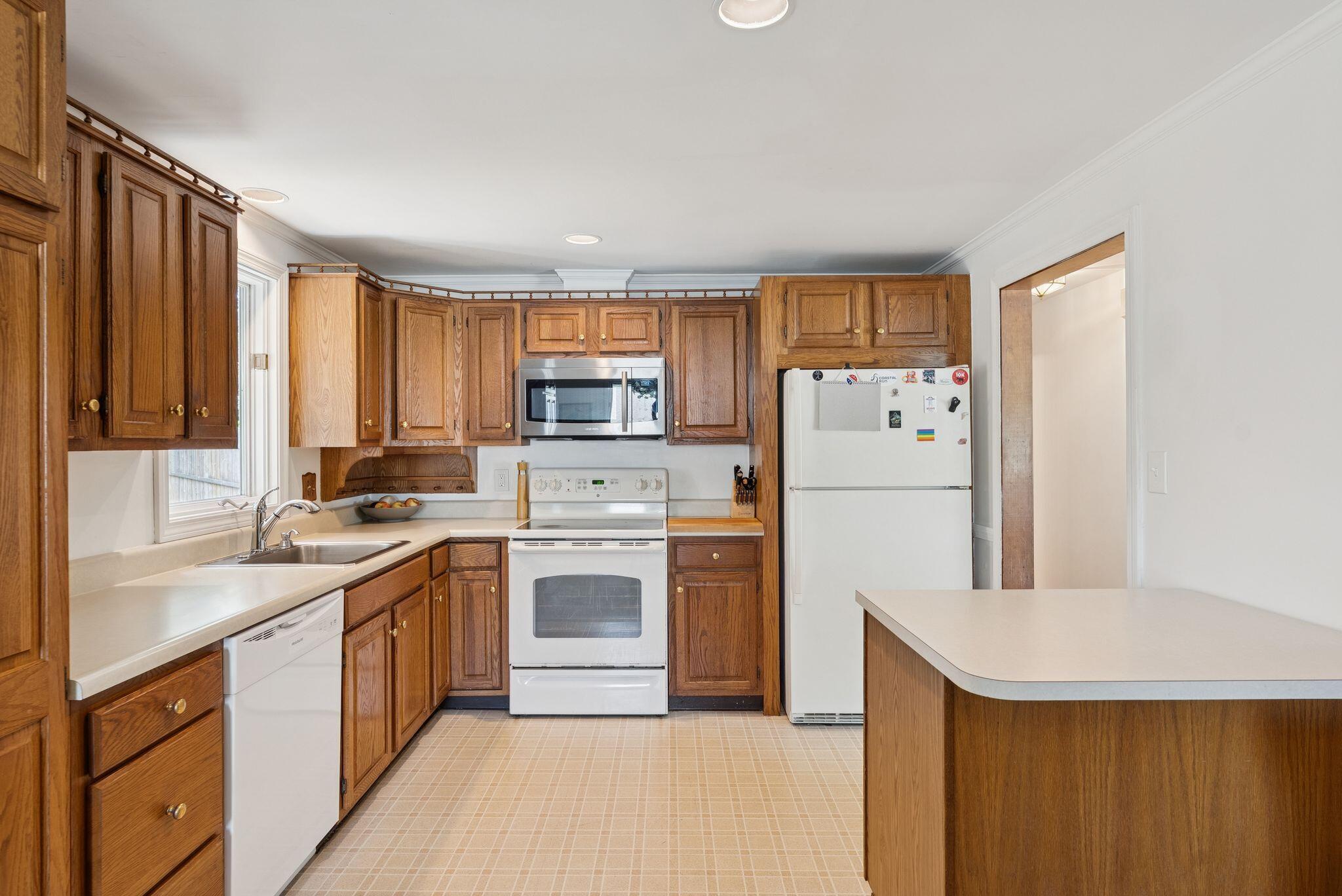 48 Sandy Hill Road