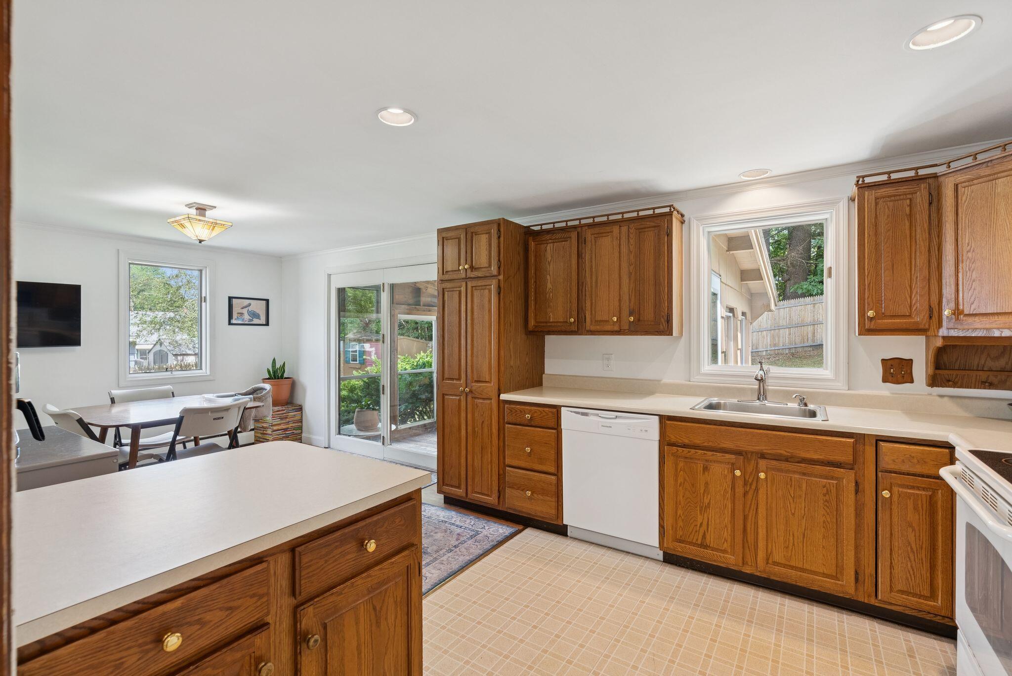 48 Sandy Hill Road