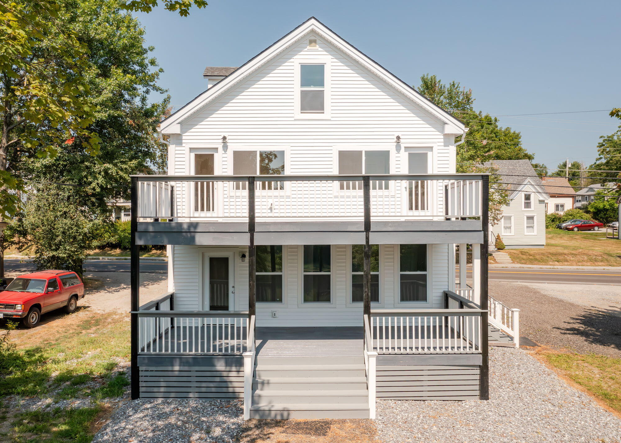 393 Front Street