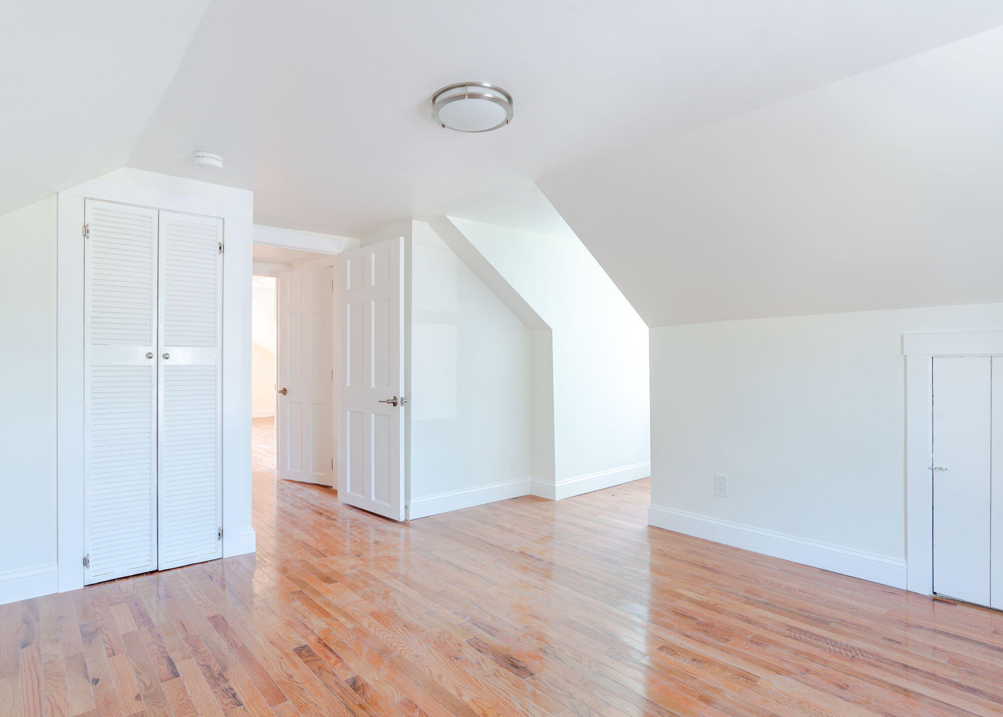 393 Front Street