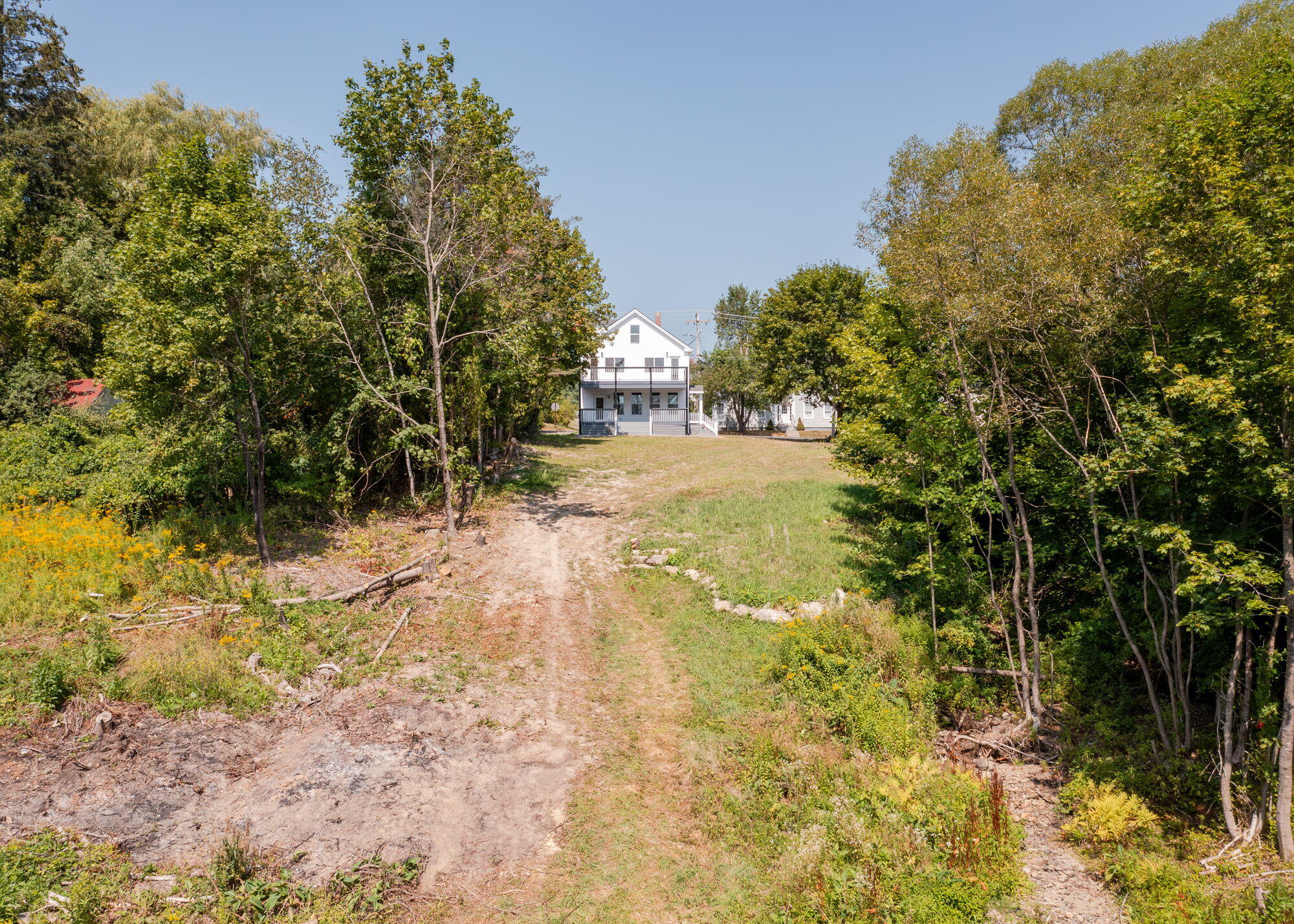 393 Front Street