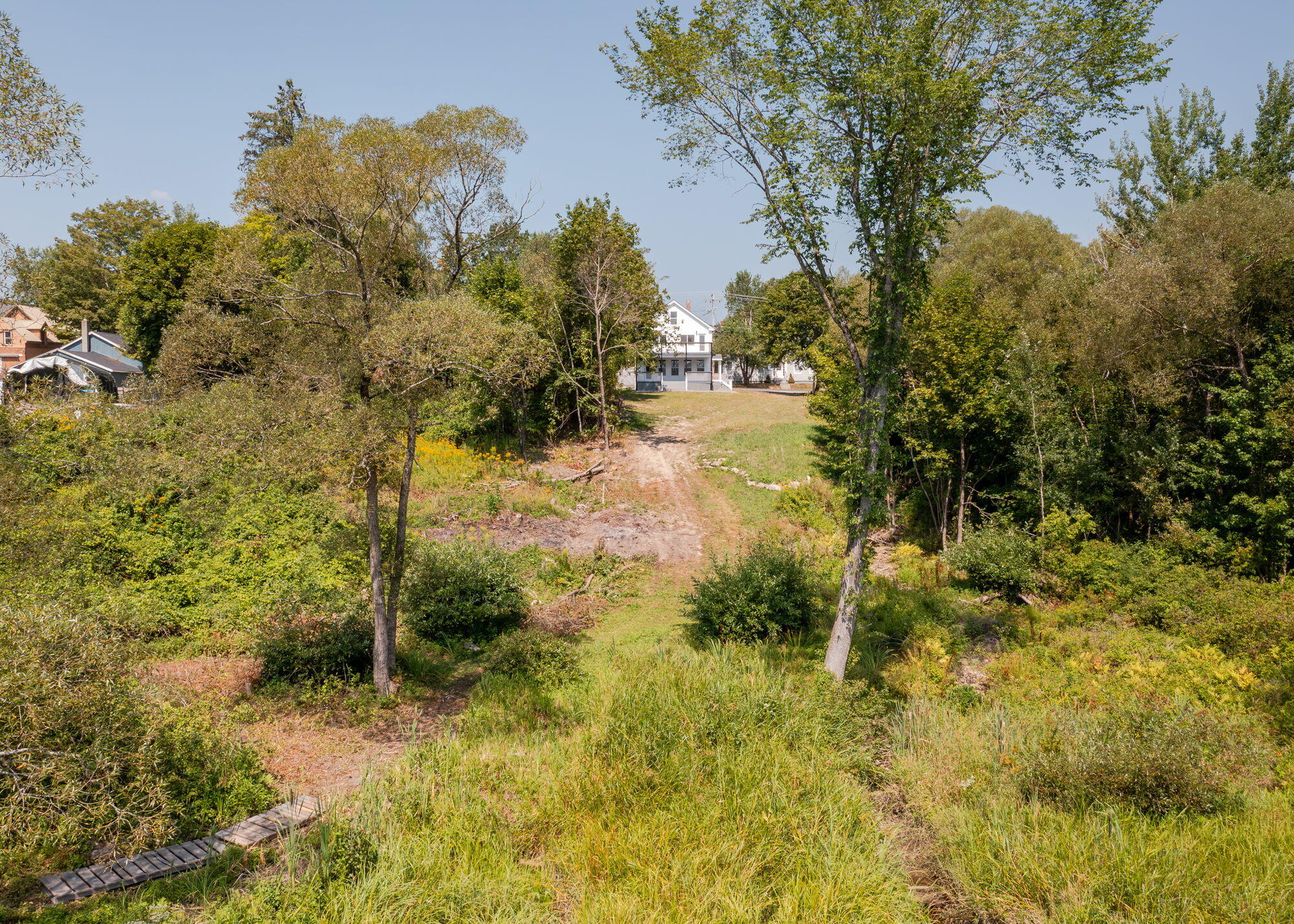 393 Front Street