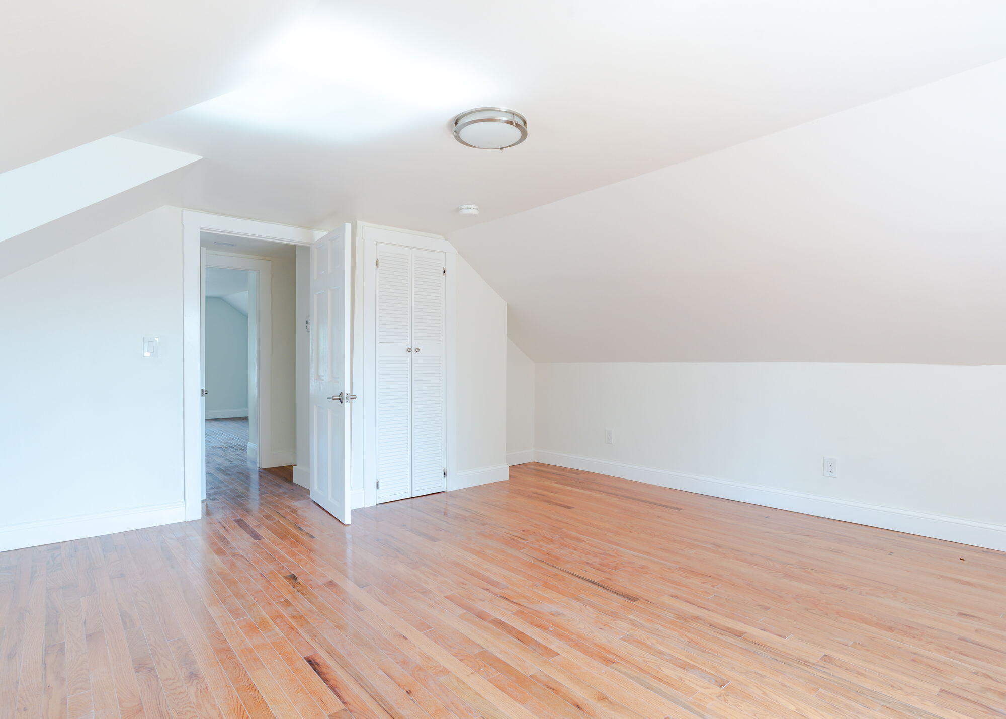 393 Front Street