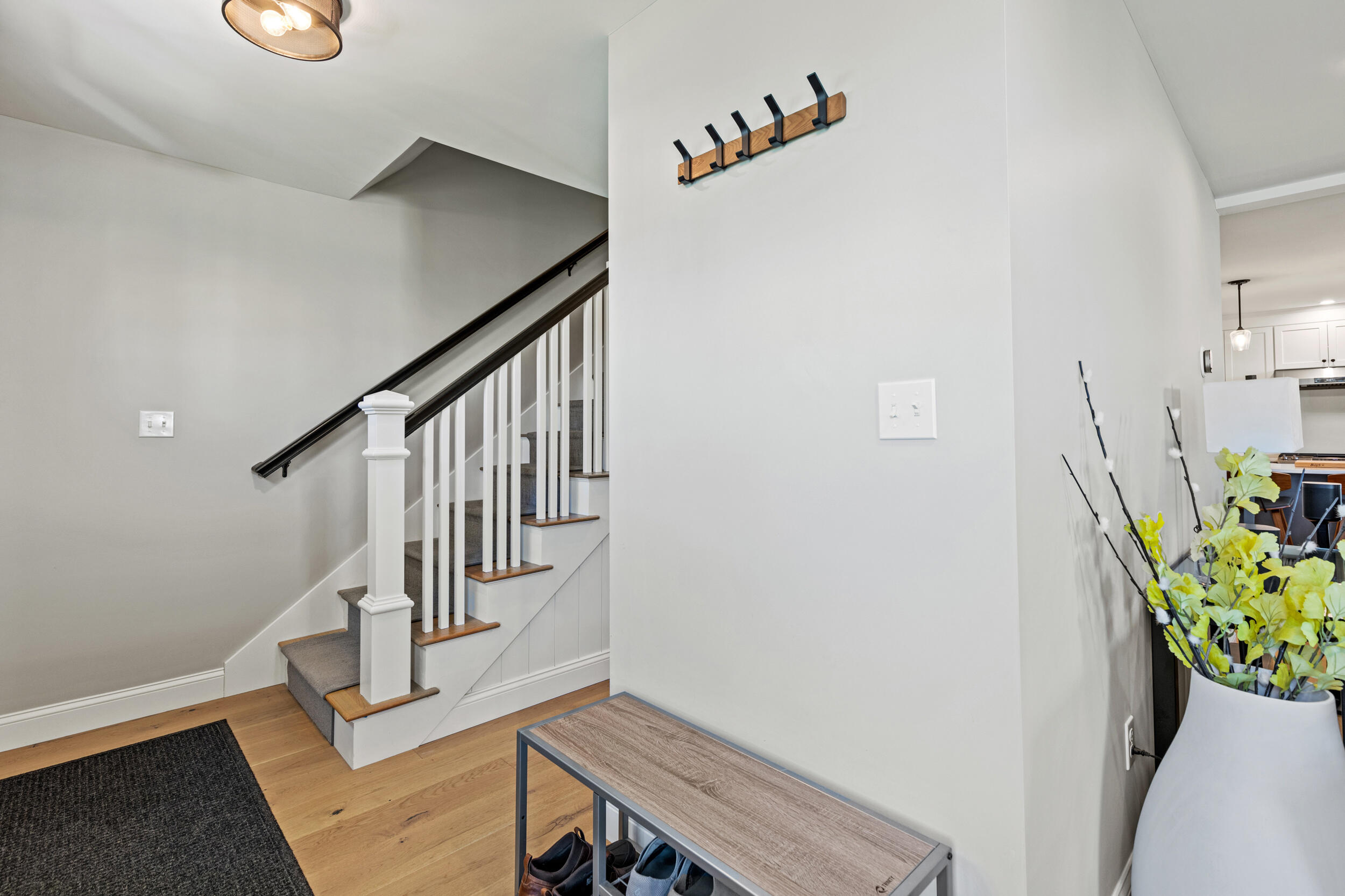 9 Cobblestone Street, 55