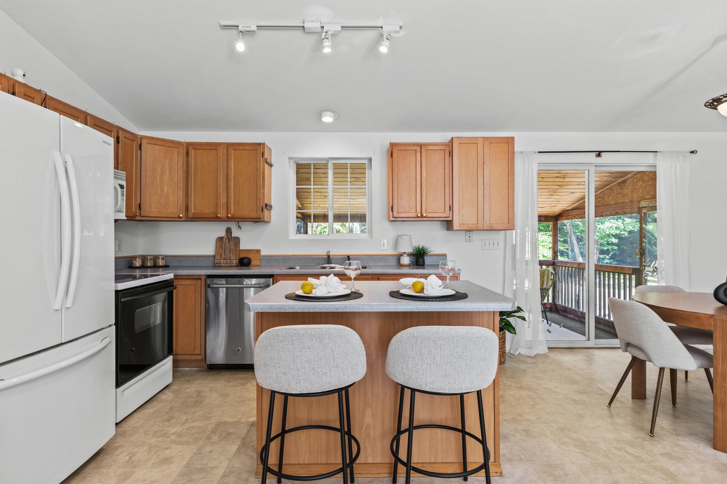 221 Job Road