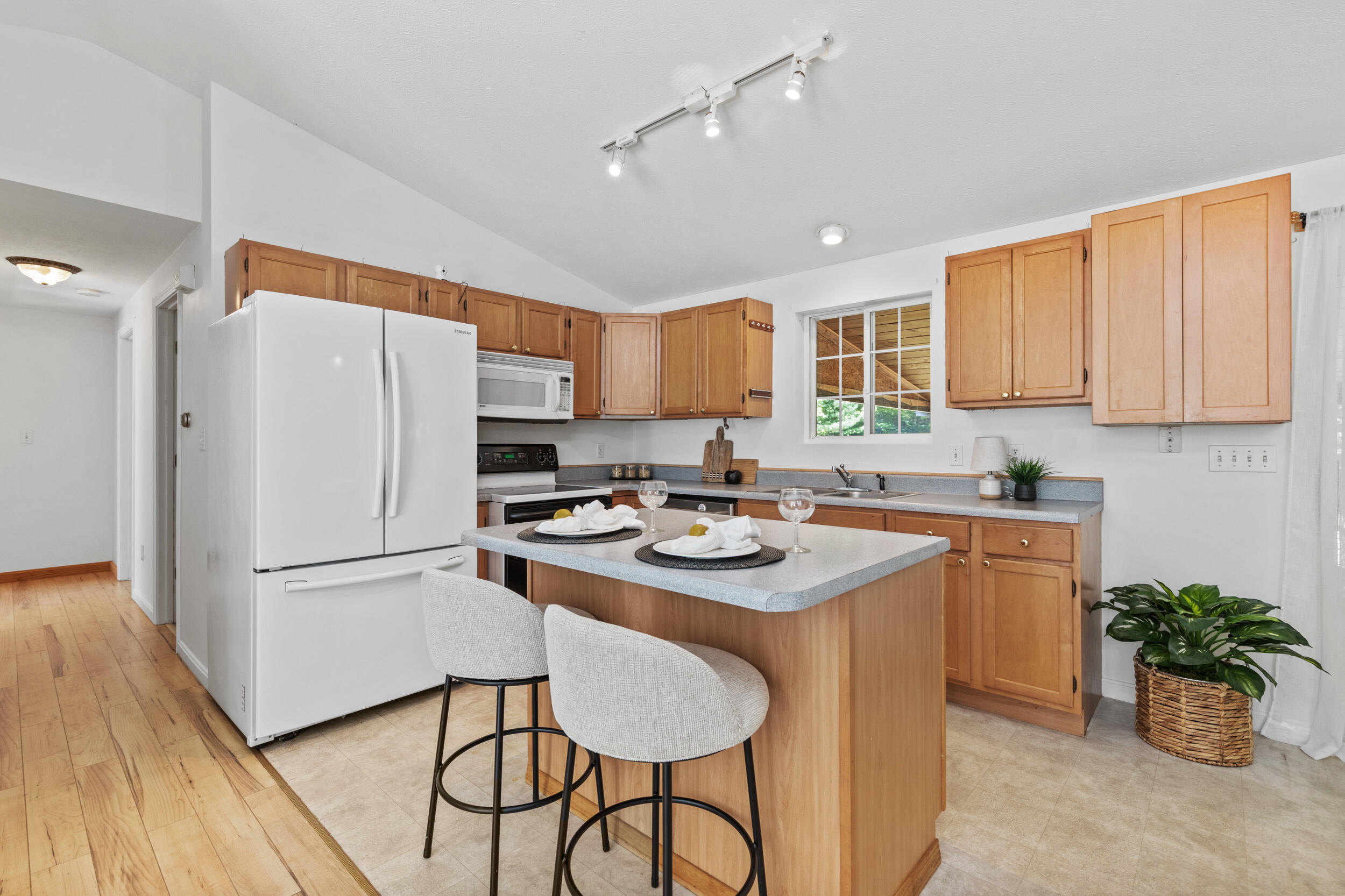 221 Job Road