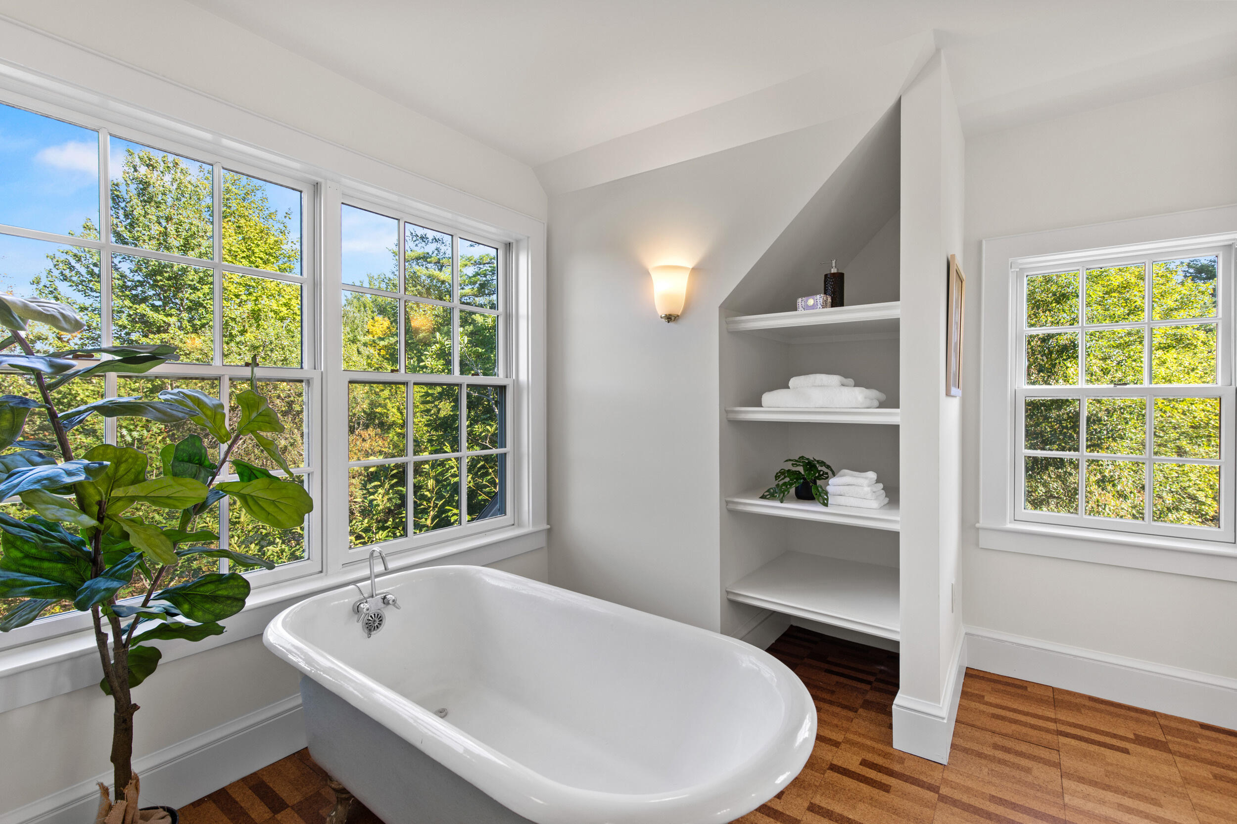 25 Meadowbrook Lane