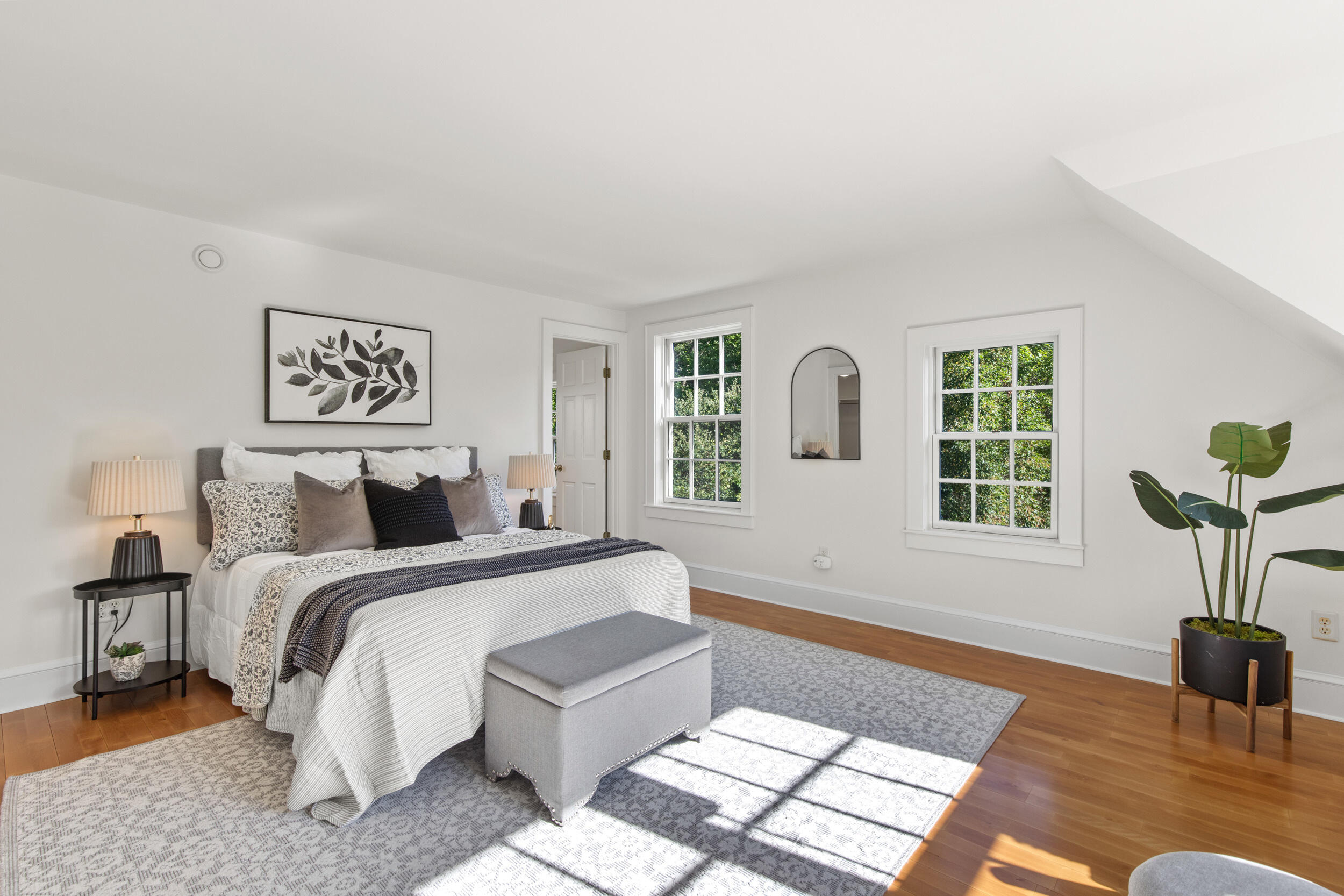25 Meadowbrook Lane