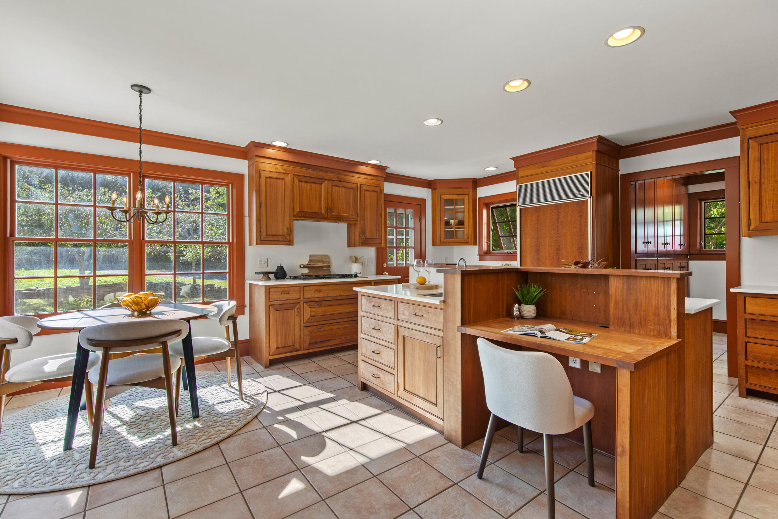 25 Meadowbrook Lane