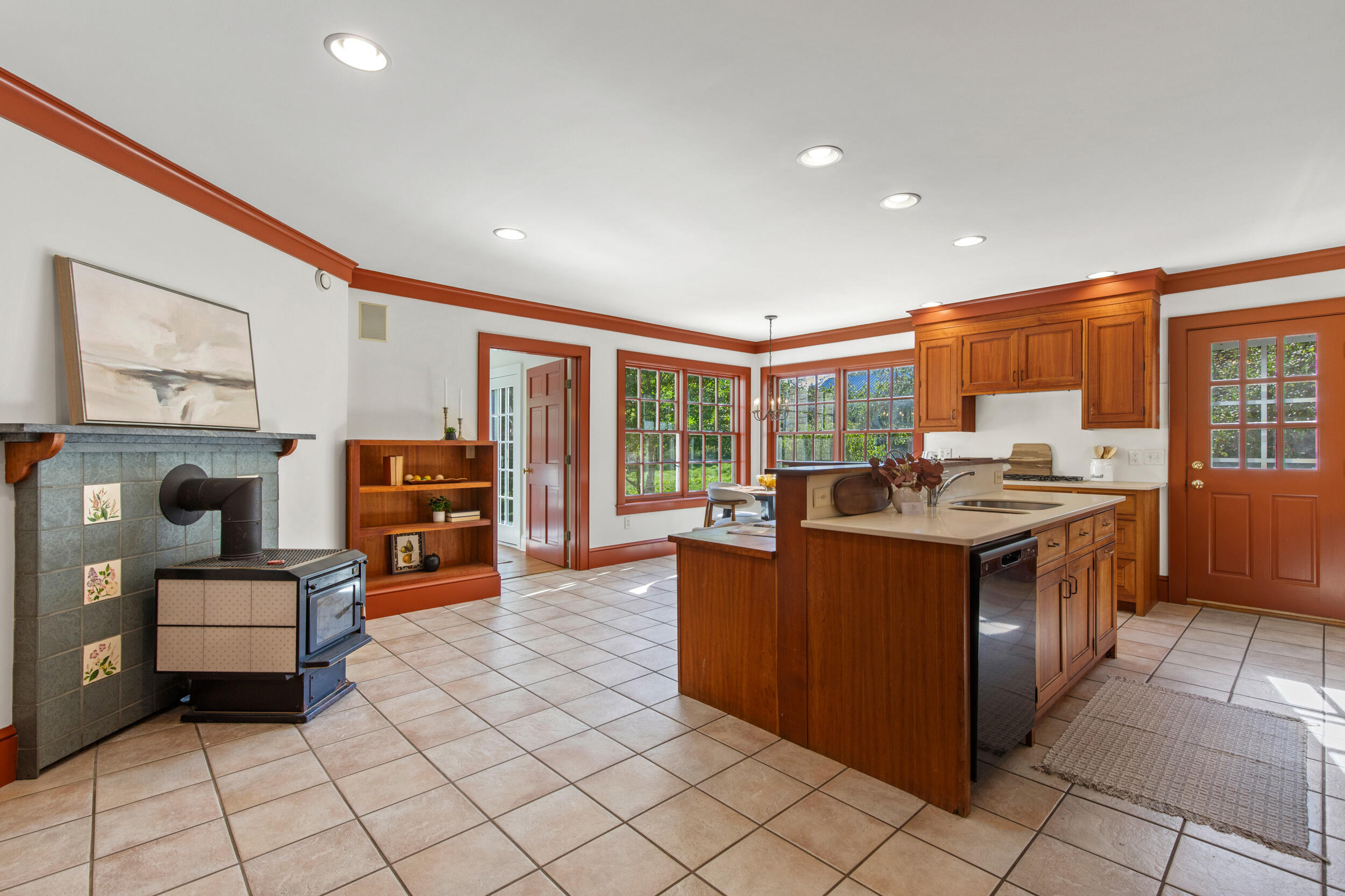 25 Meadowbrook Lane