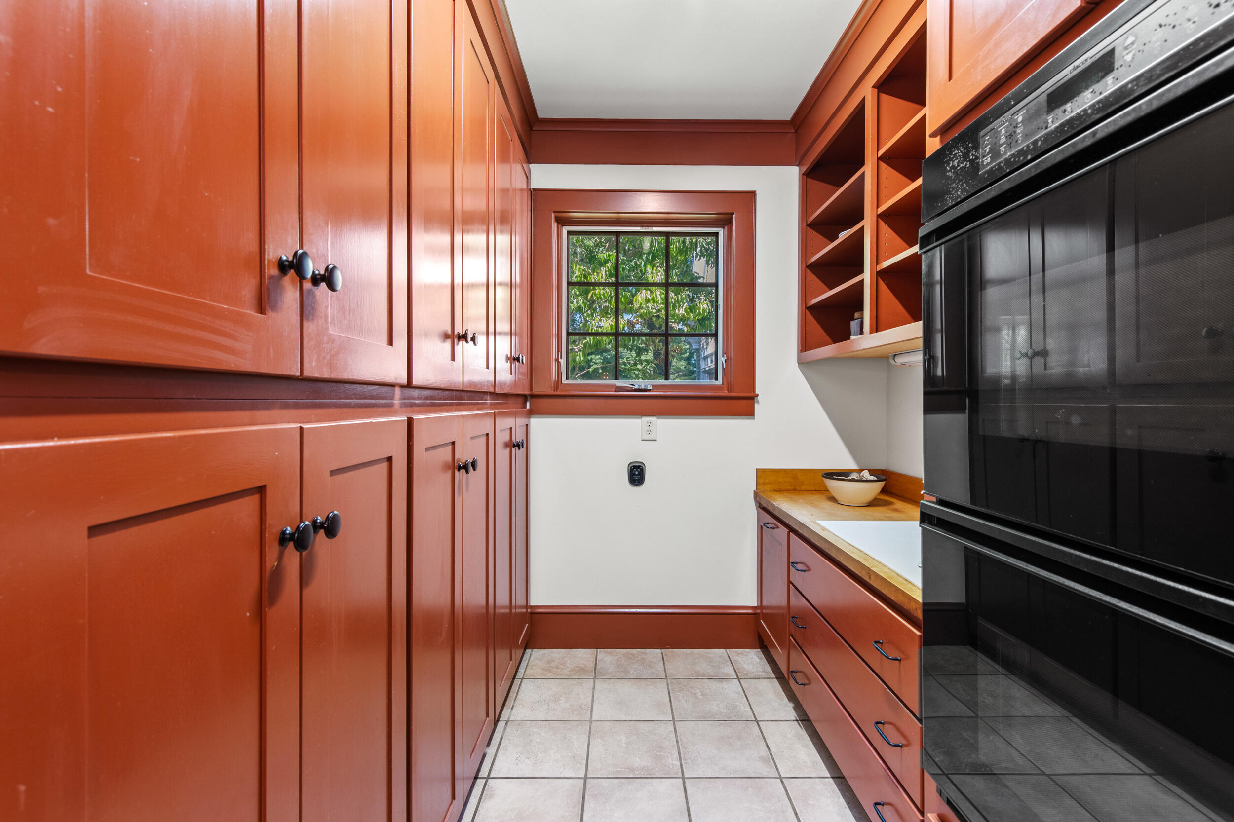 25 Meadowbrook Lane
