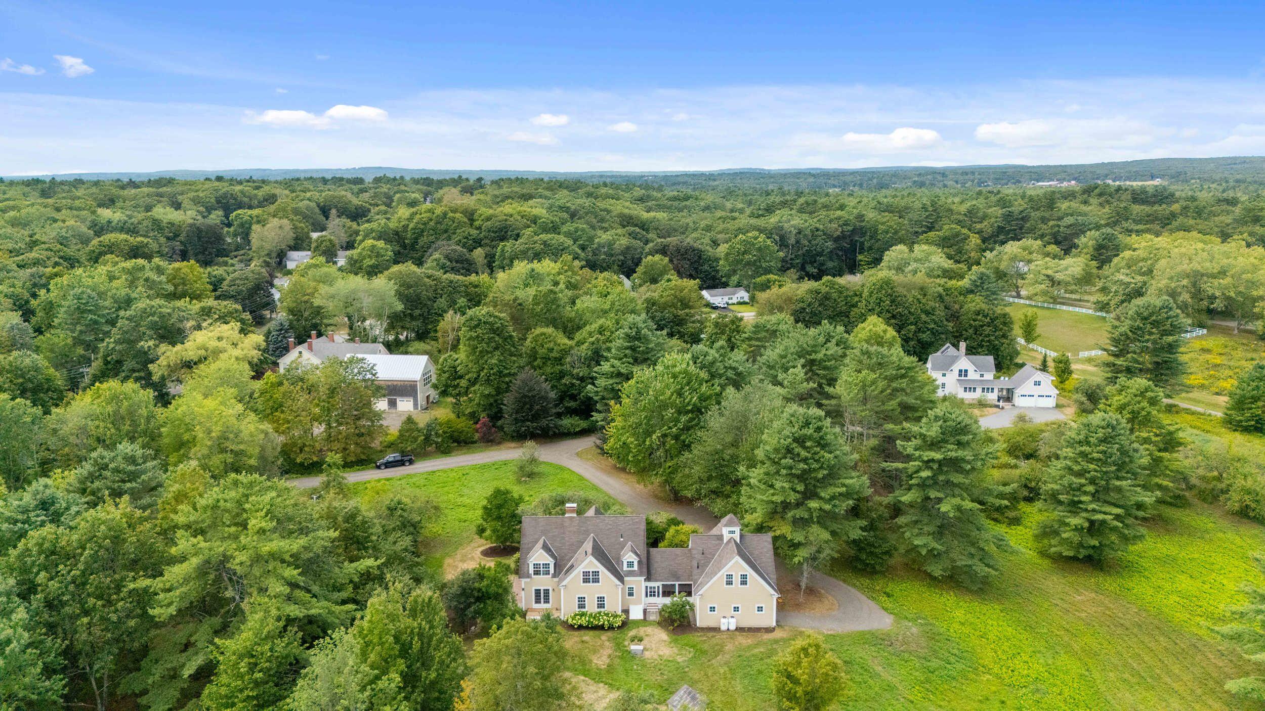 25 Meadowbrook Lane