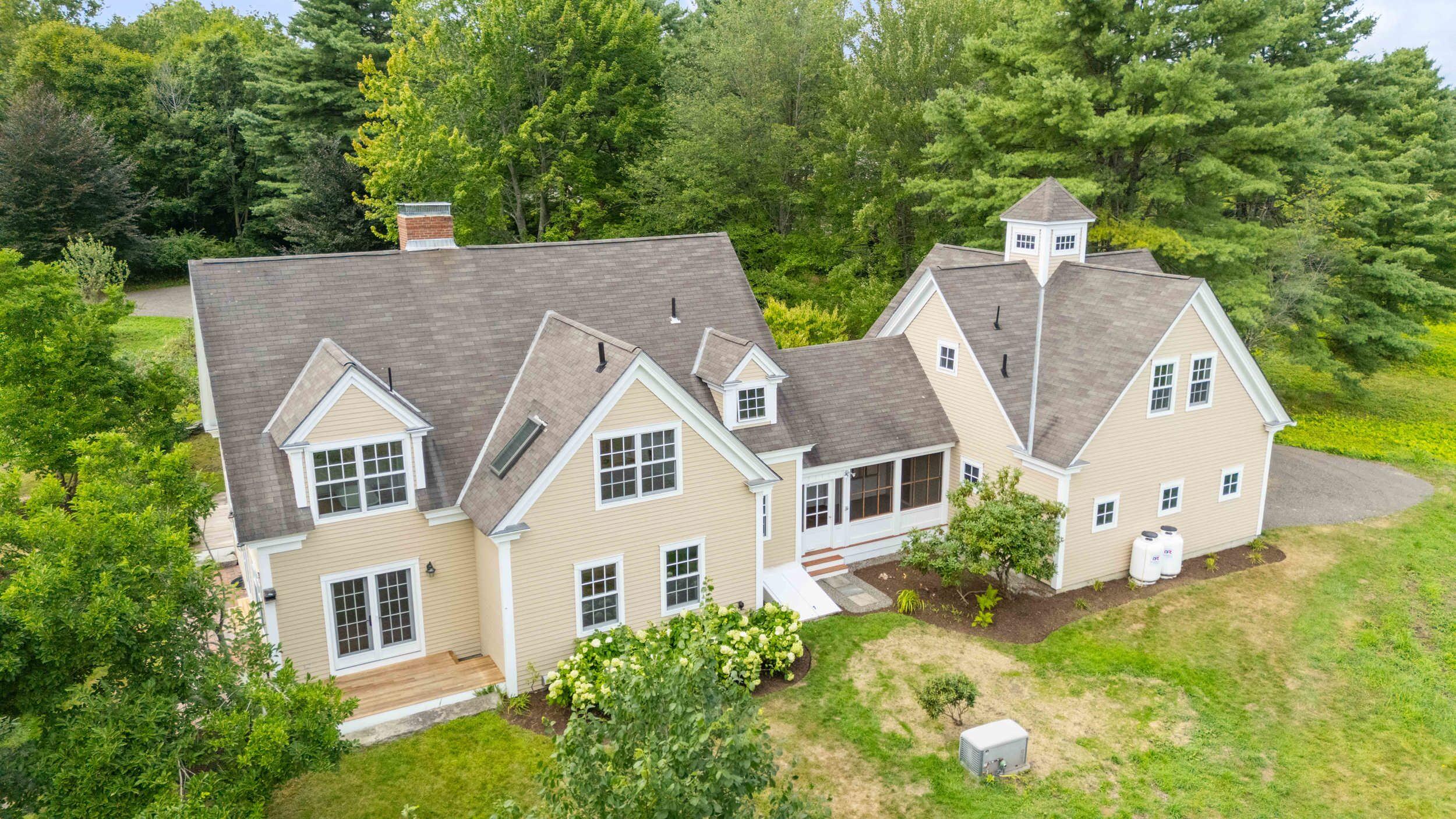 25 Meadowbrook Lane