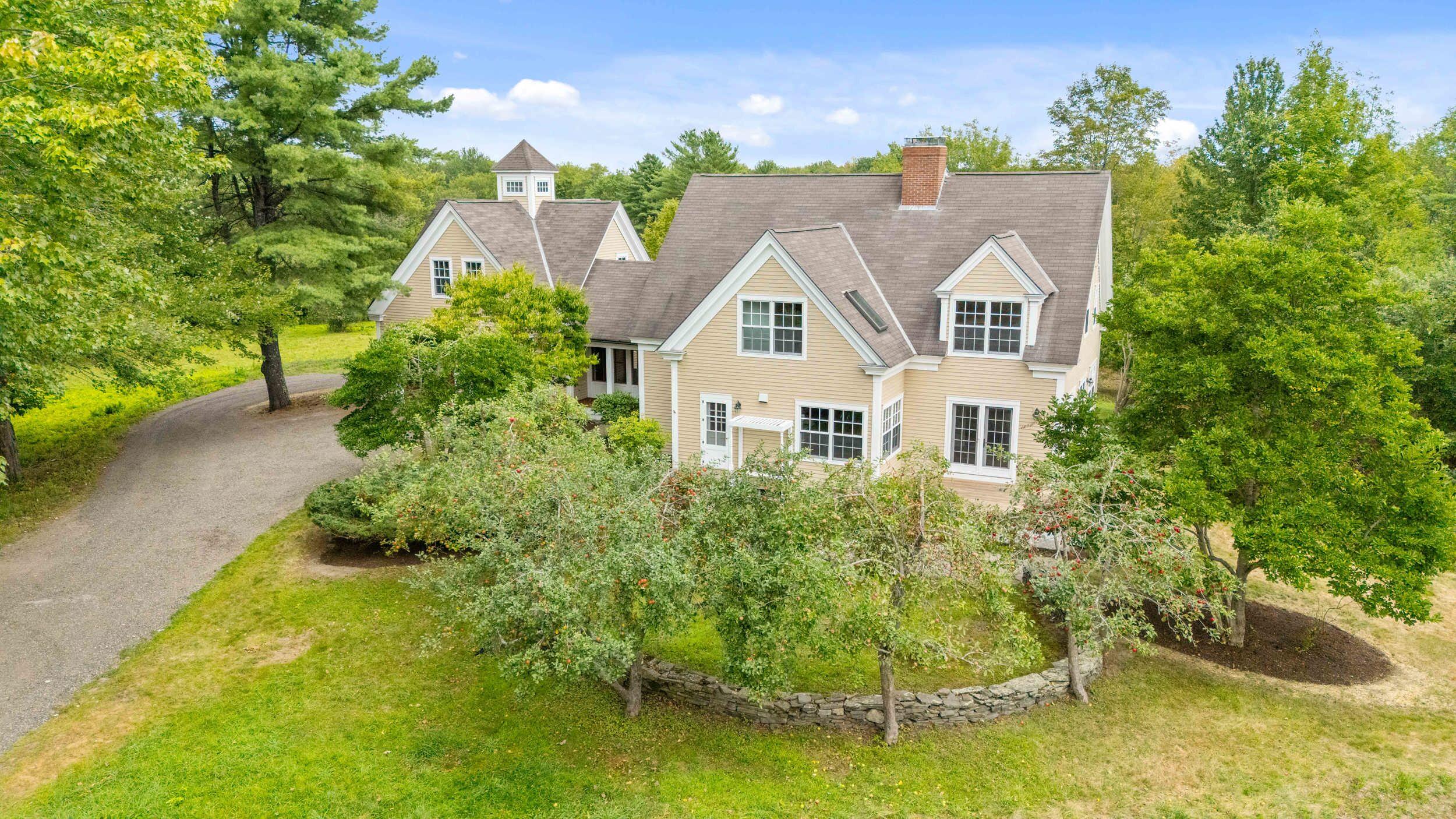 25 Meadowbrook Lane