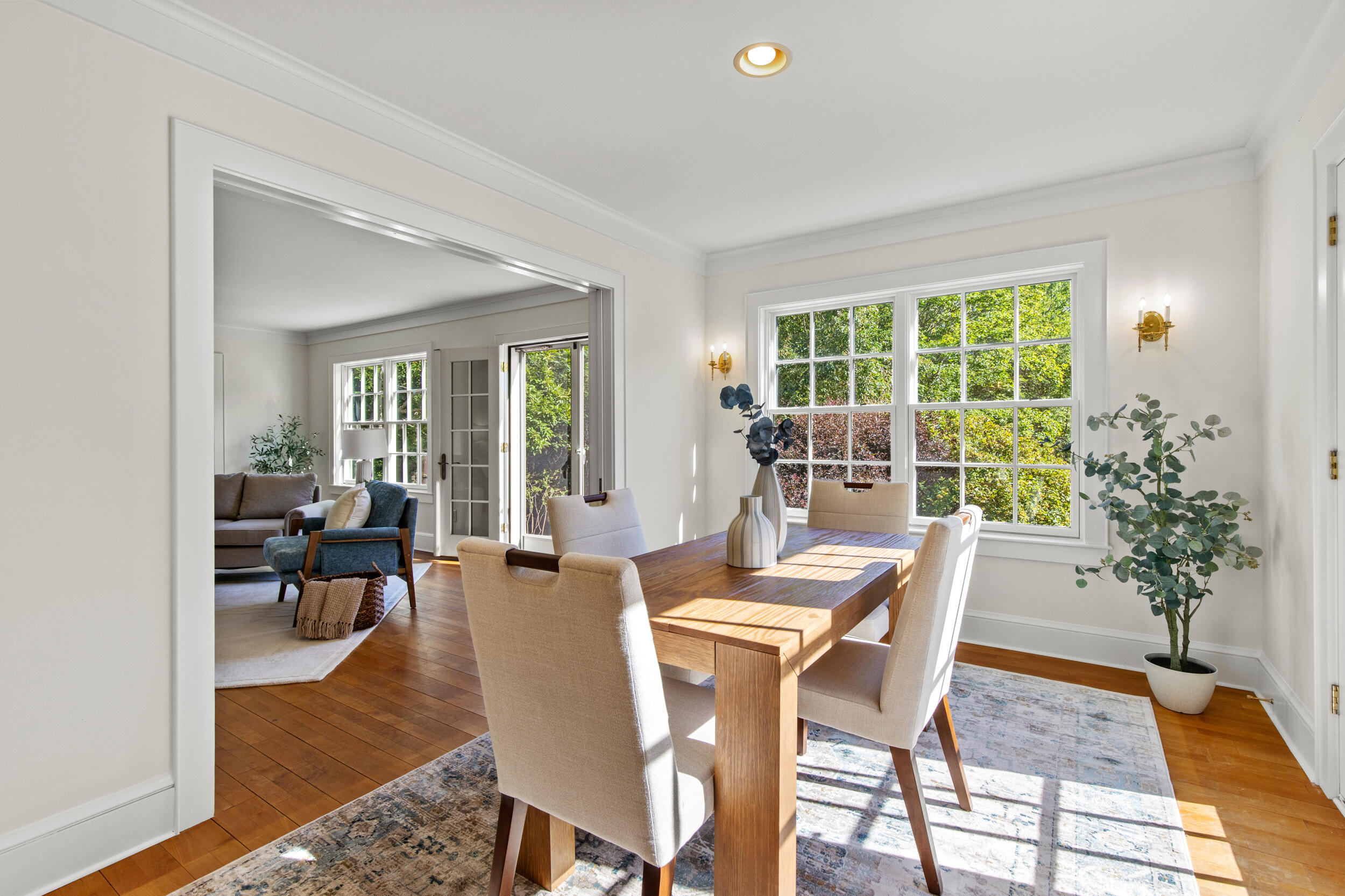 25 Meadowbrook Lane