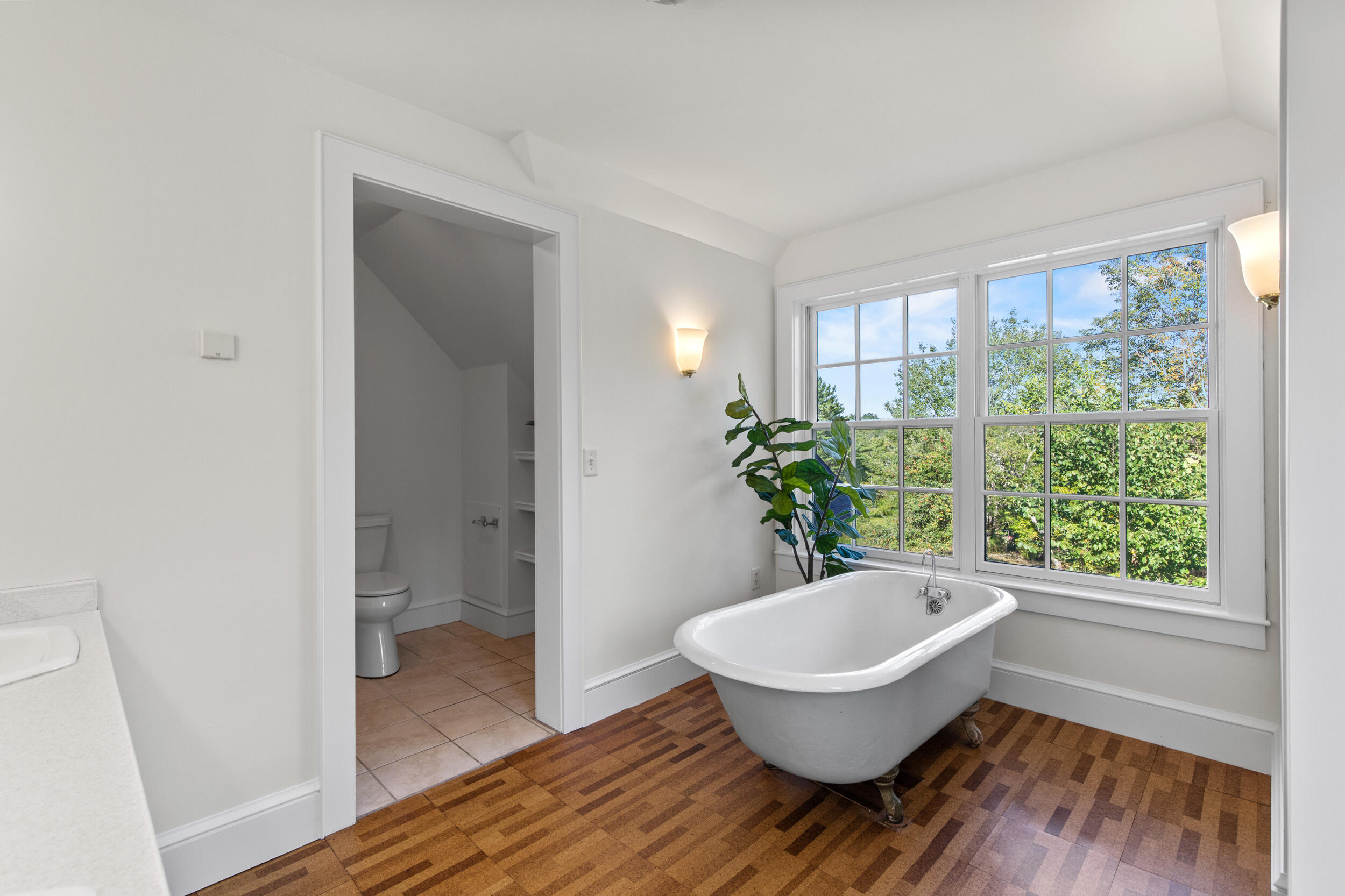25 Meadowbrook Lane