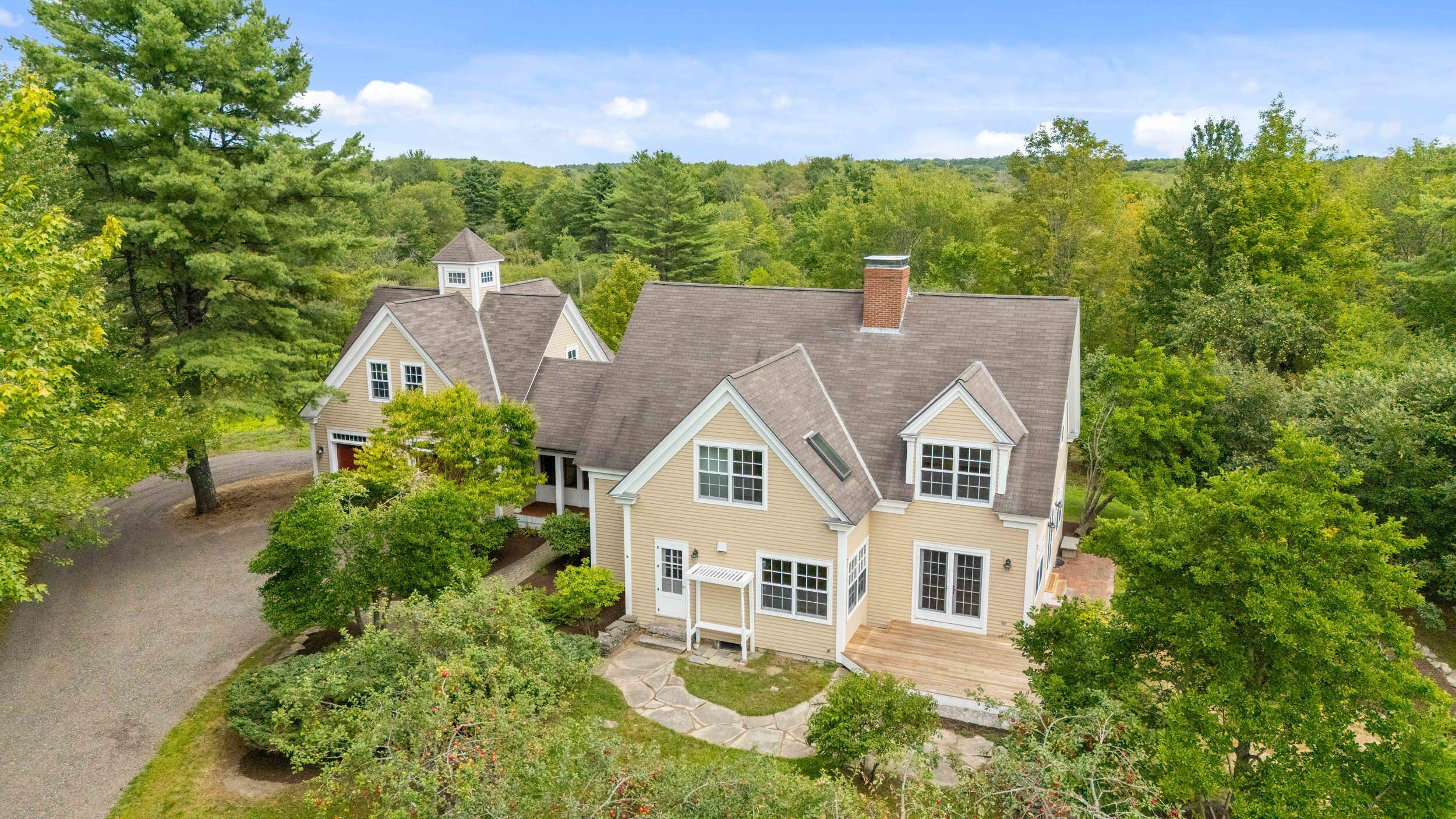 25 Meadowbrook Lane