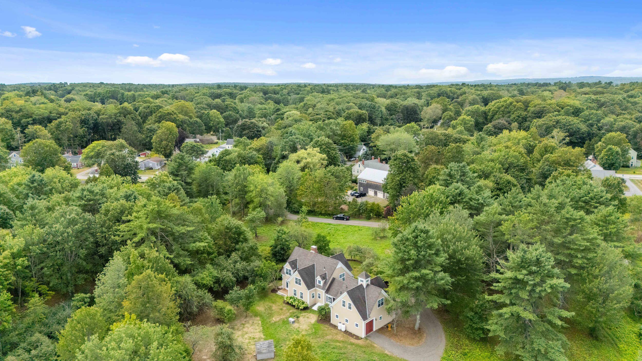 25 Meadowbrook Lane
