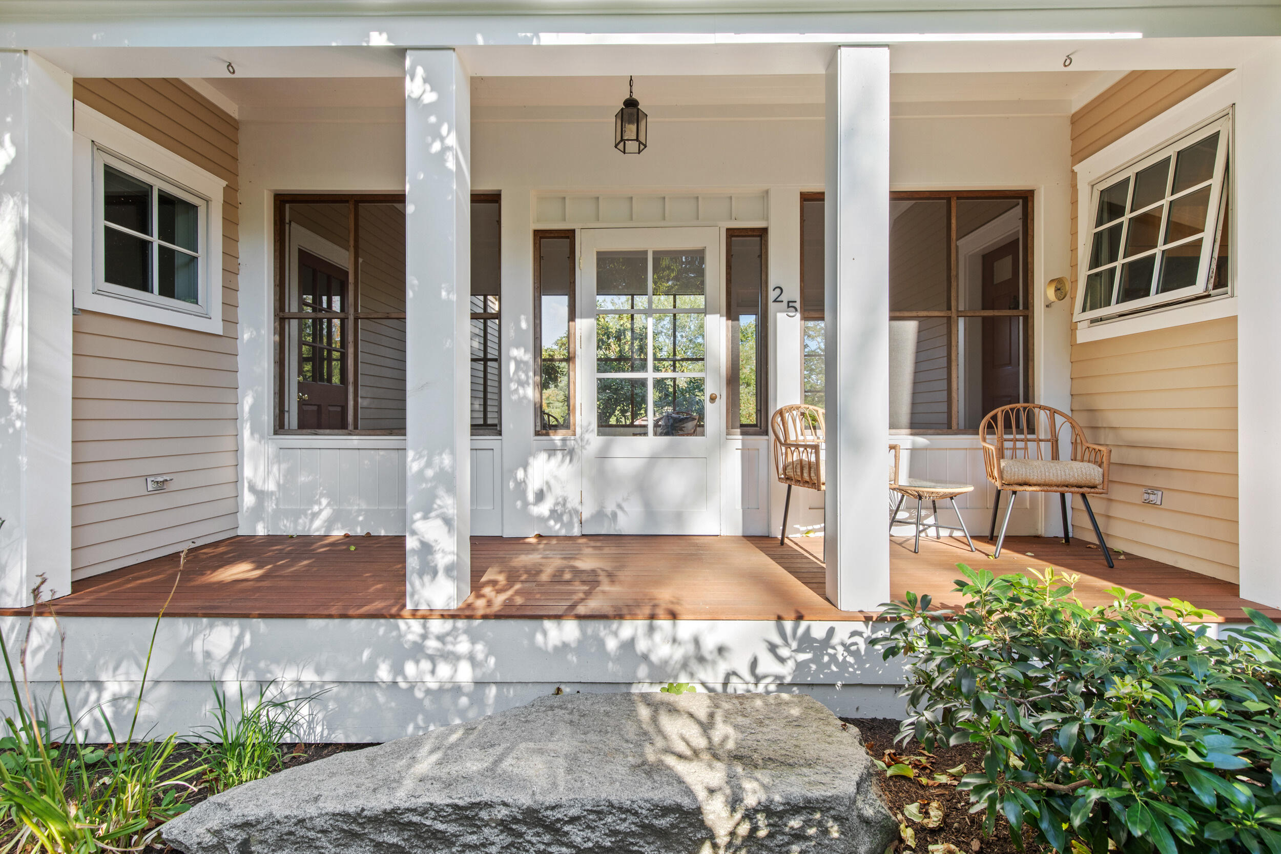 25 Meadowbrook Lane