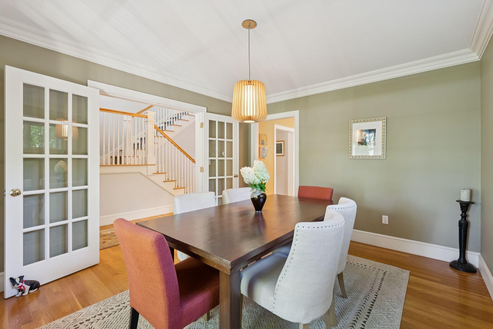 16 Leighton Farm Road