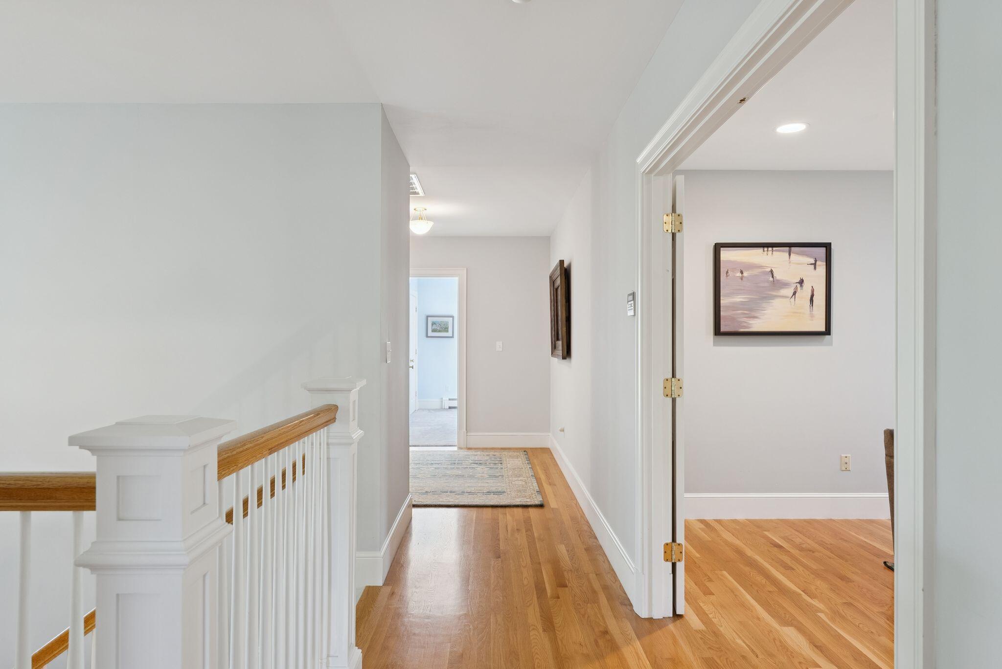 16 Leighton Farm Road