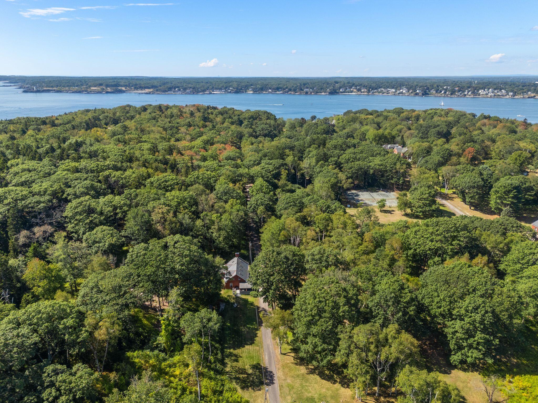 79 Whitehead Avenue