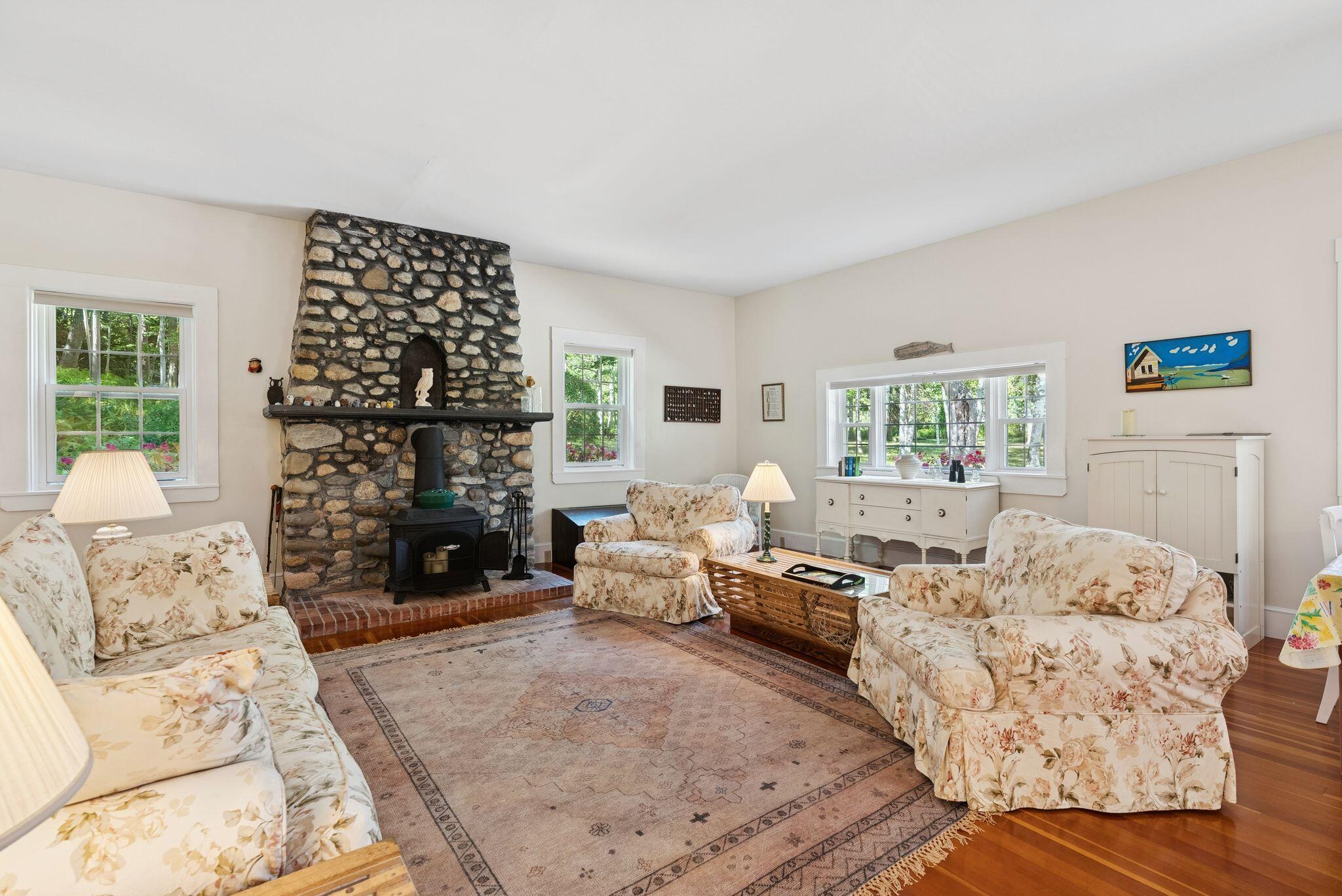 79 Whitehead Avenue