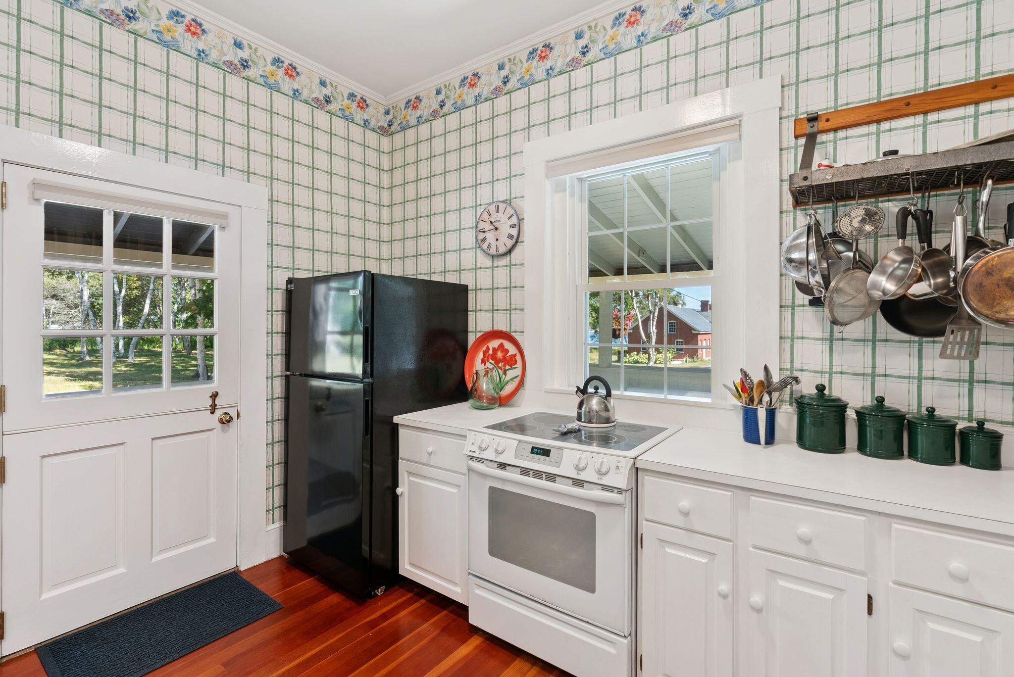 79 Whitehead Avenue