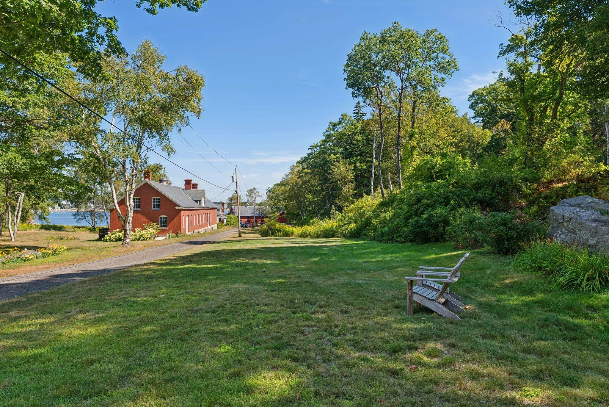 79 Whitehead Avenue