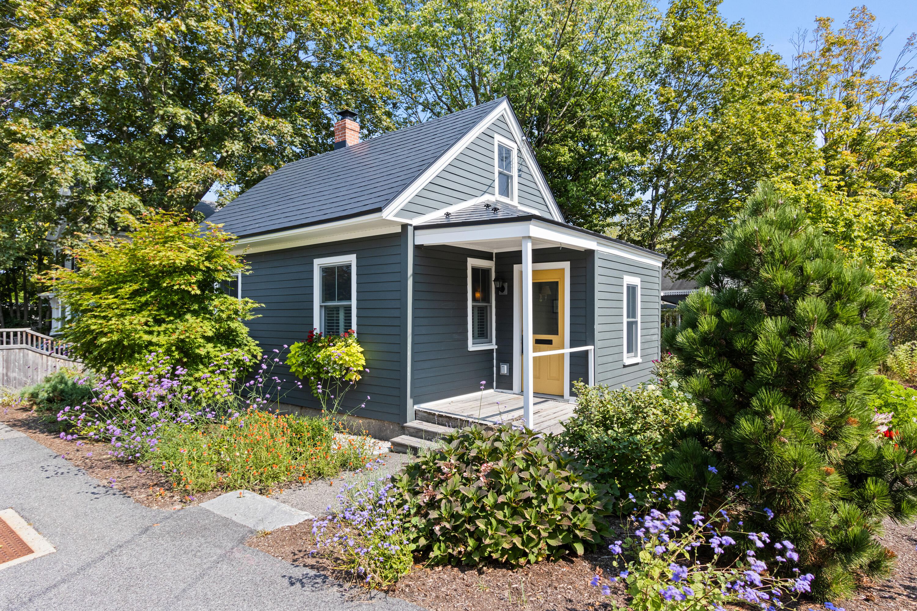 22 West Elm Street