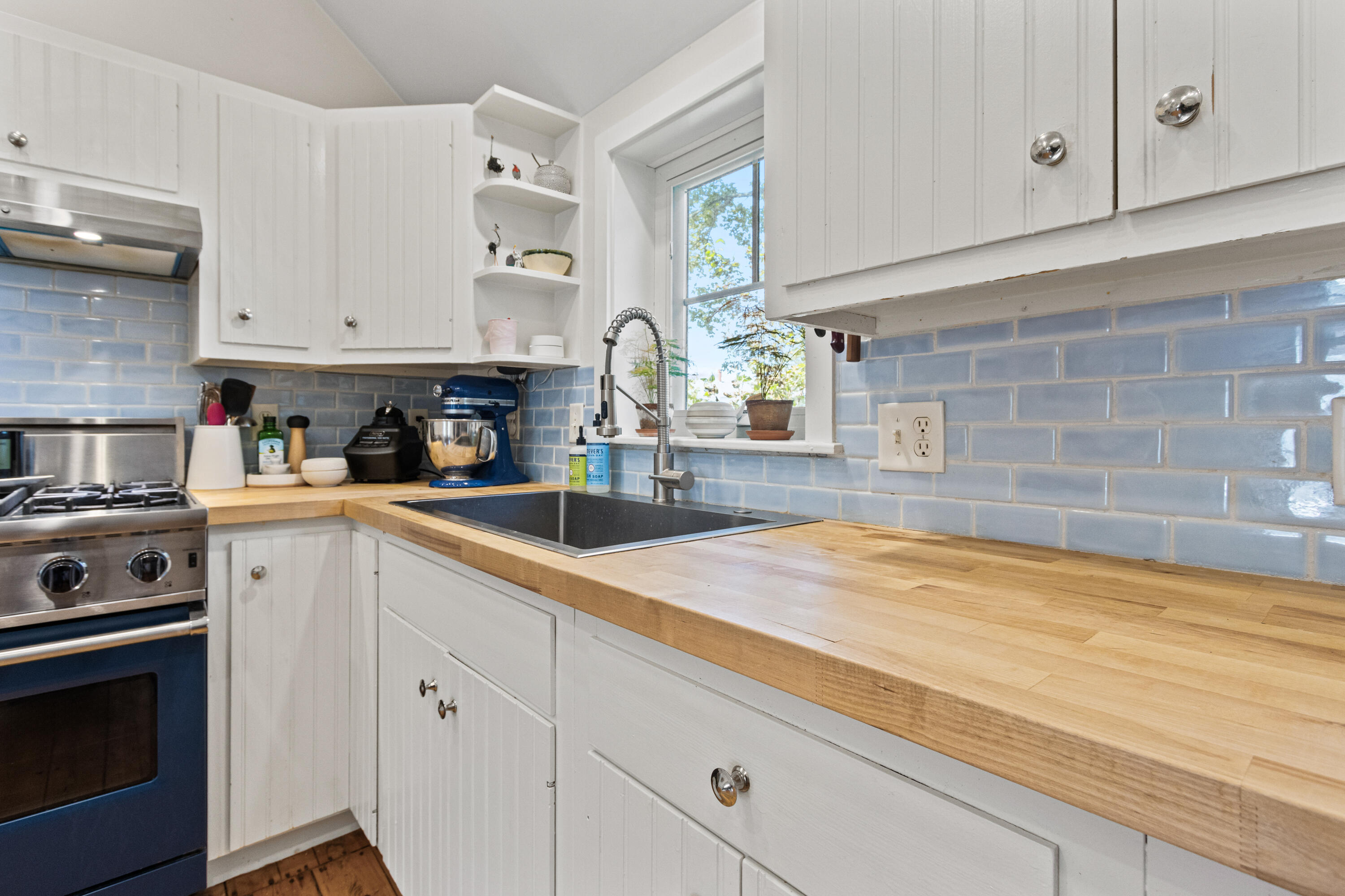 22 West Elm Street