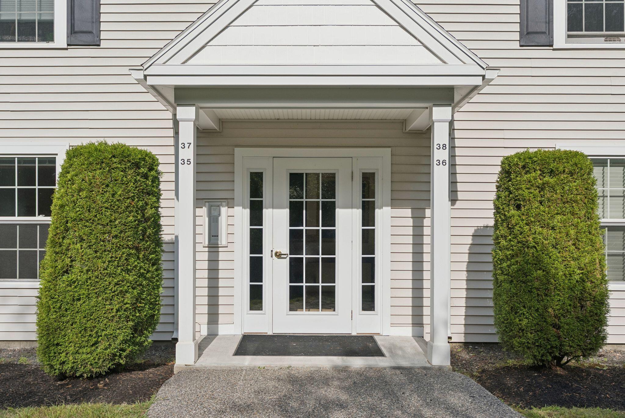 345 Saco Street, 35