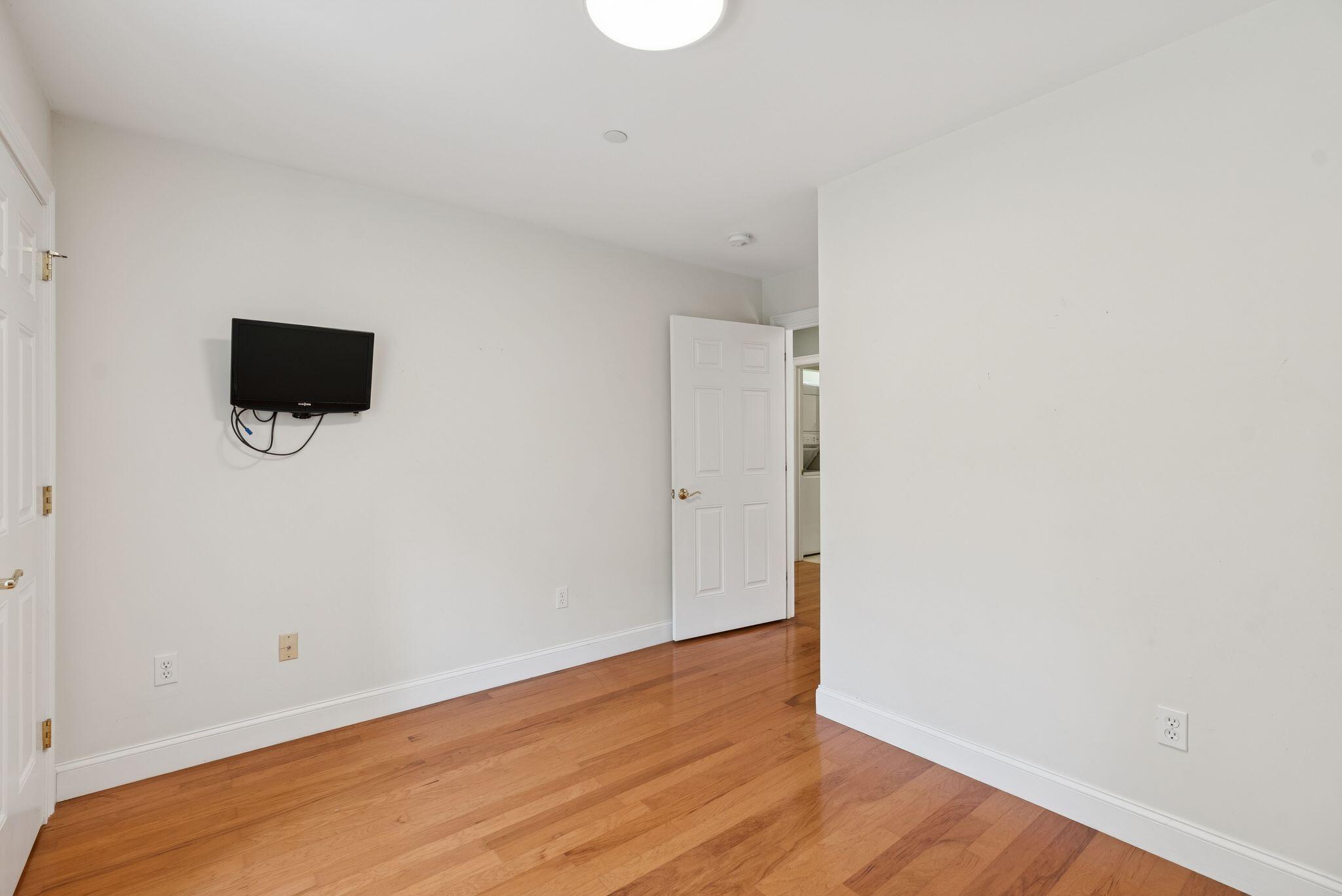 345 Saco Street, 35