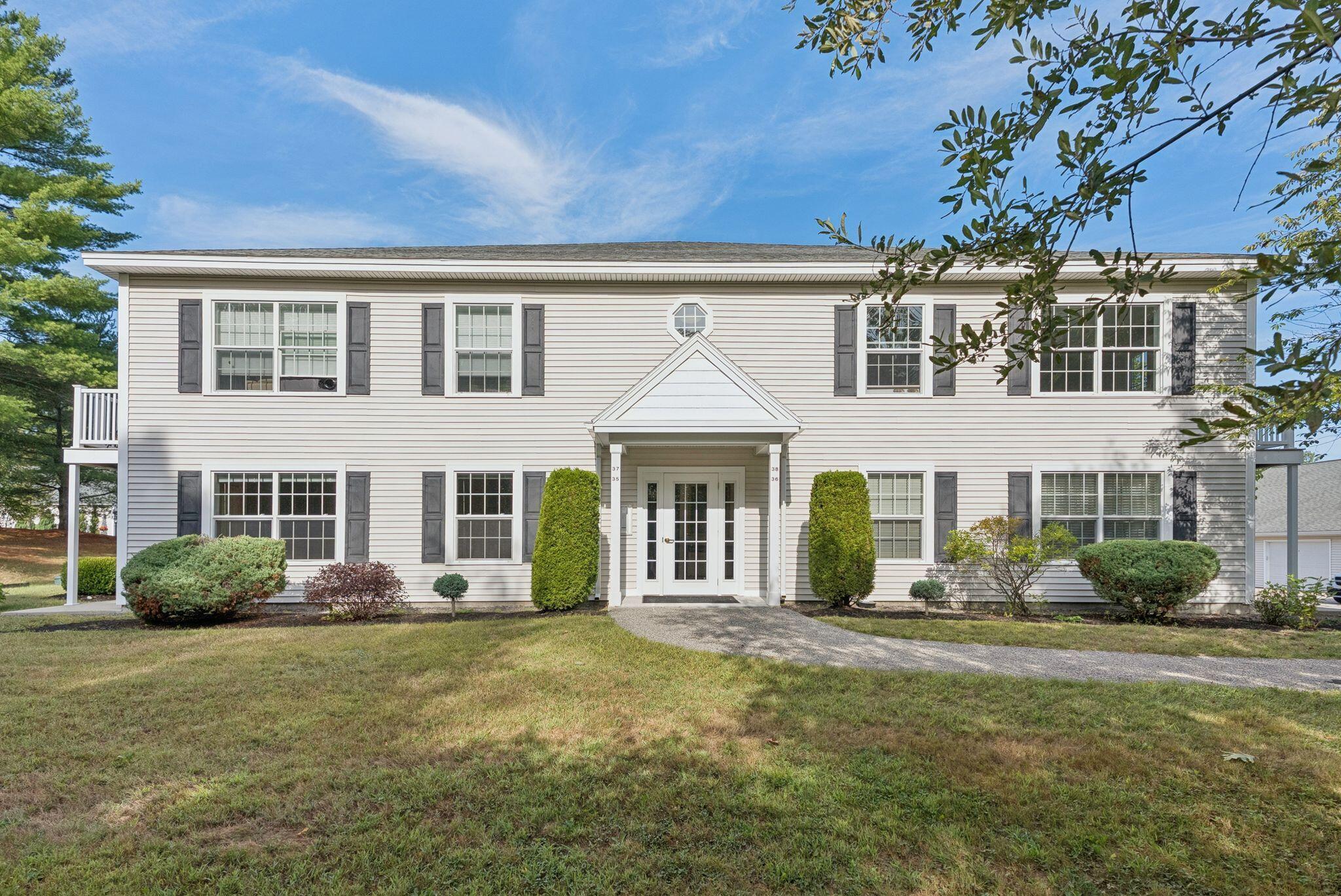 345 Saco Street, 35