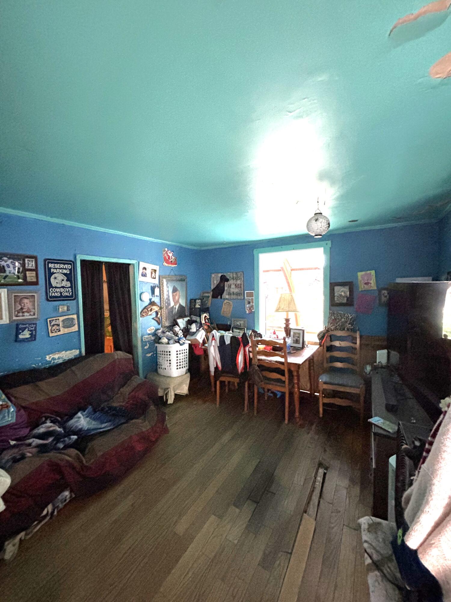 27 Chamberlain Avenue