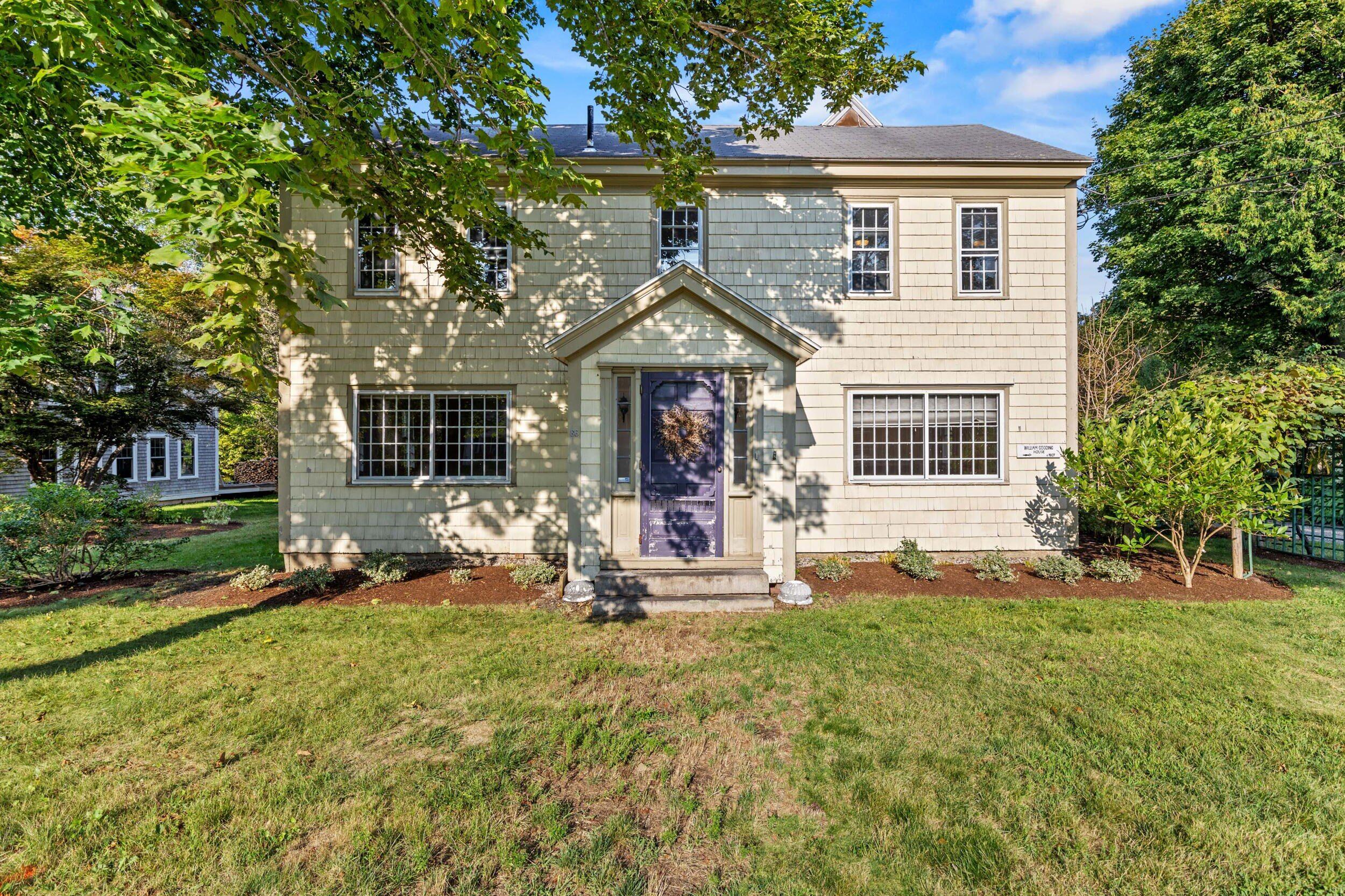 86 Pleasant Street