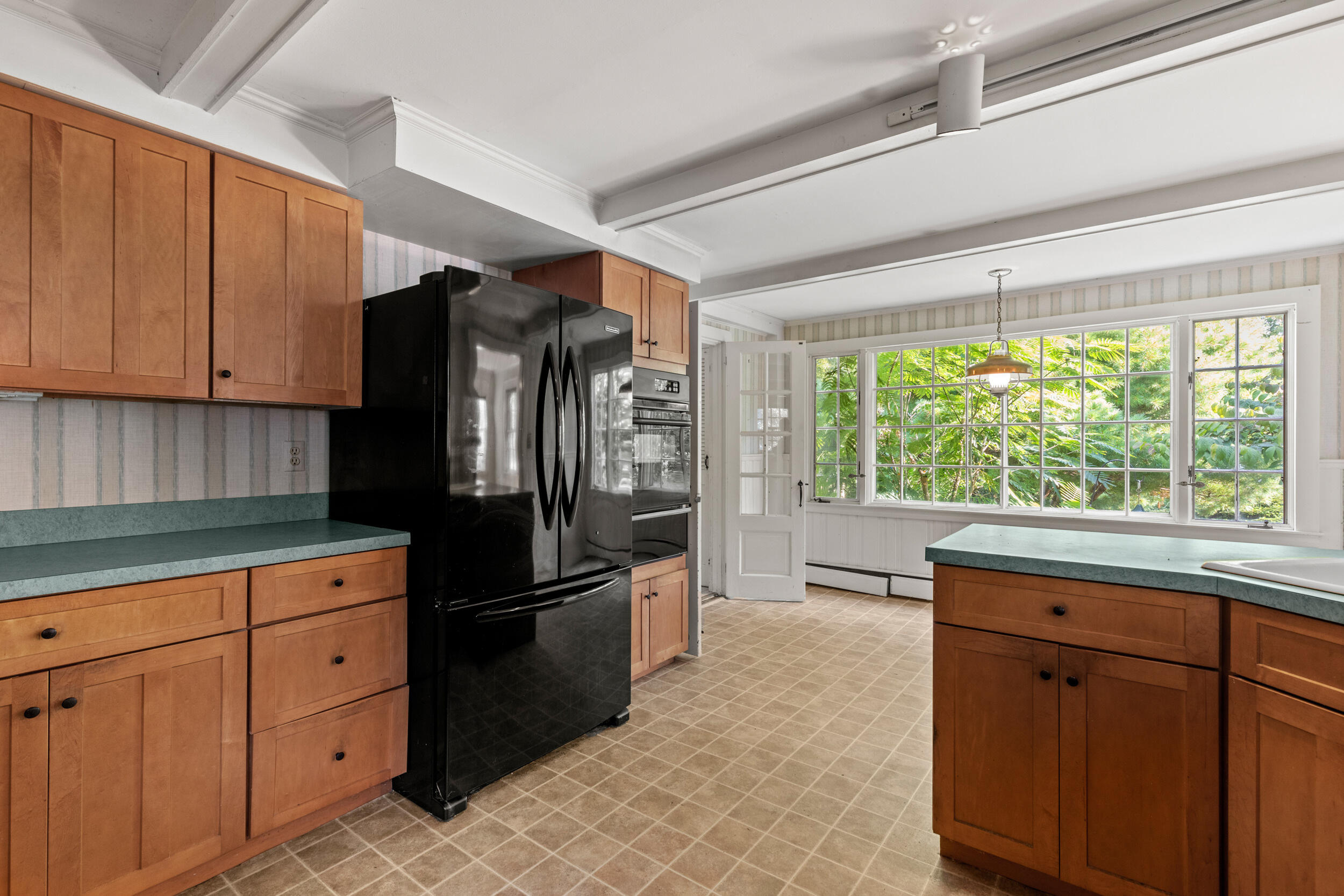 86 Pleasant Street