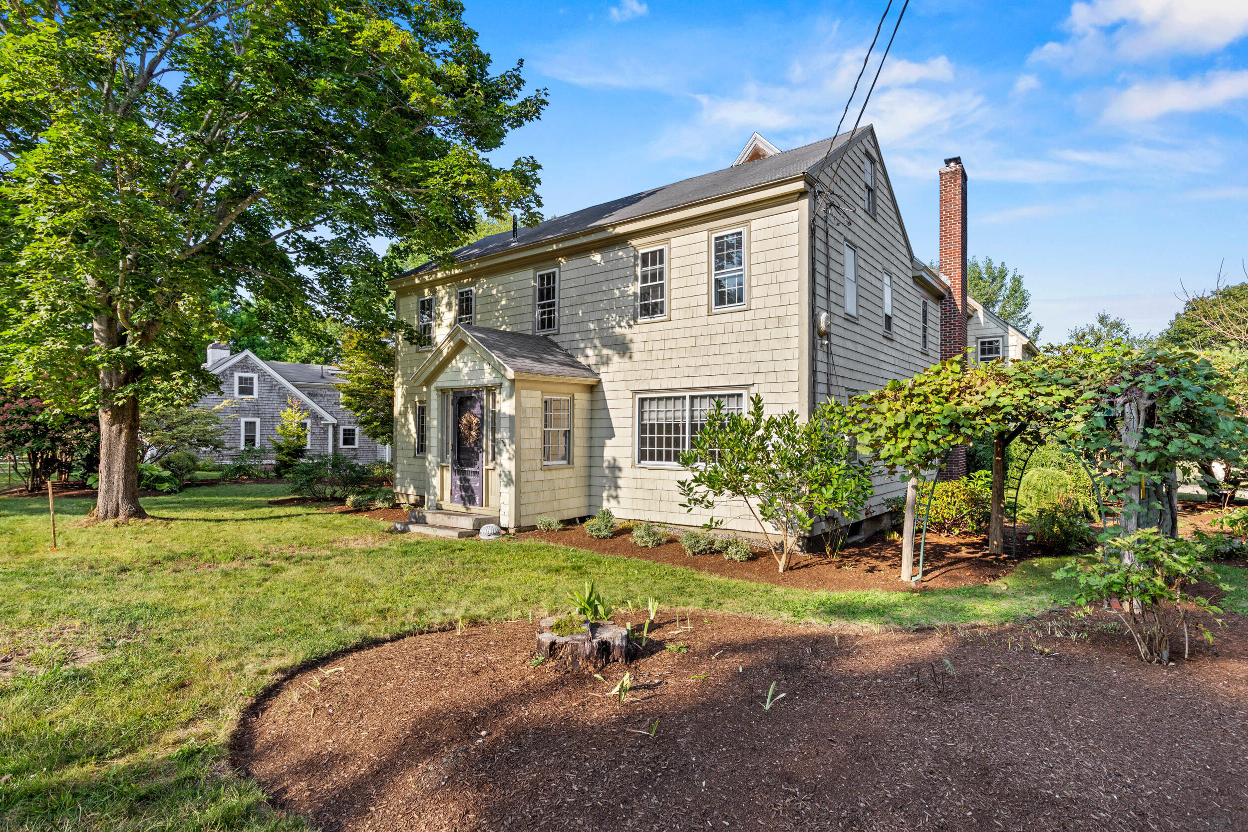 86 Pleasant Street