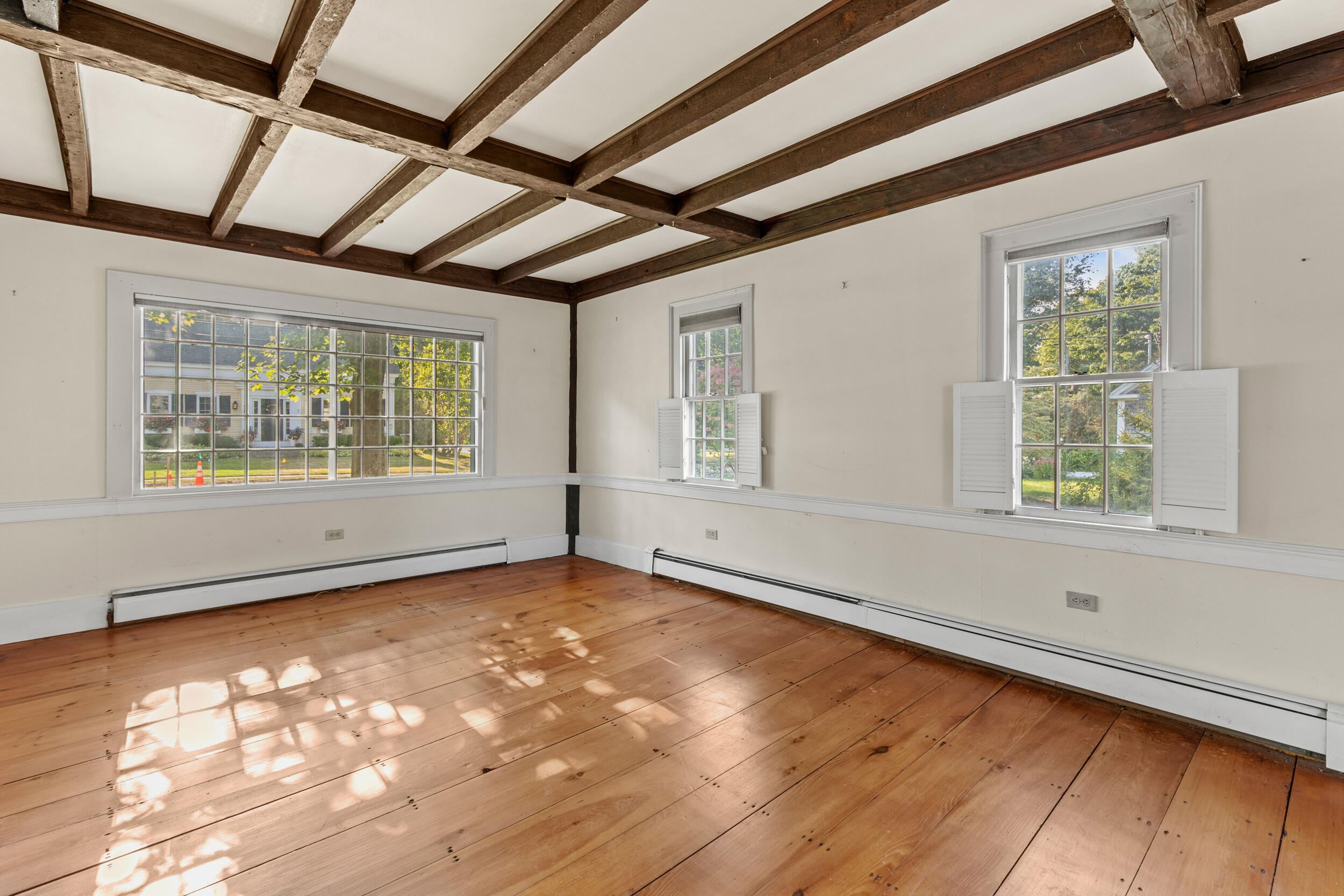 86 Pleasant Street