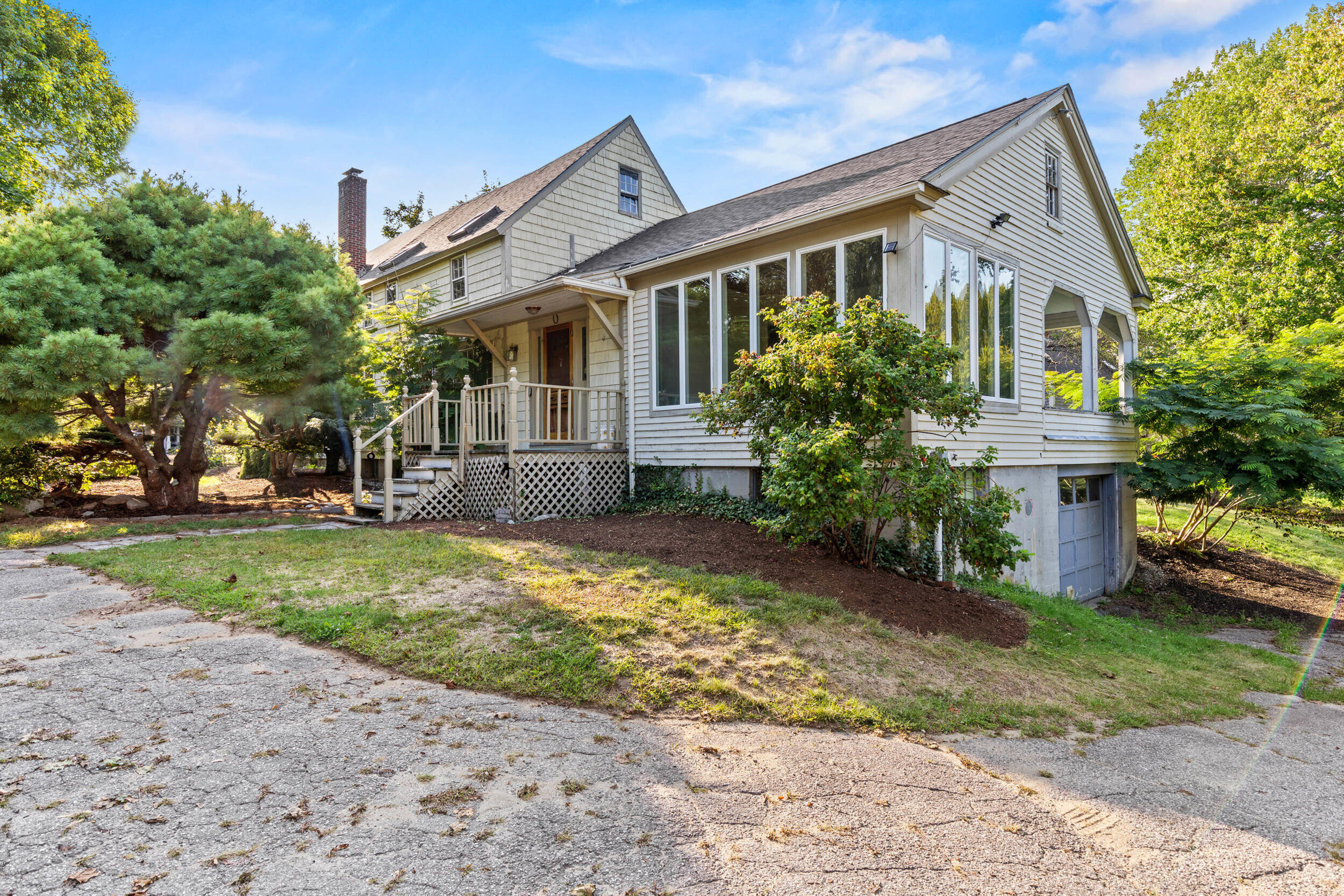 86 Pleasant Street