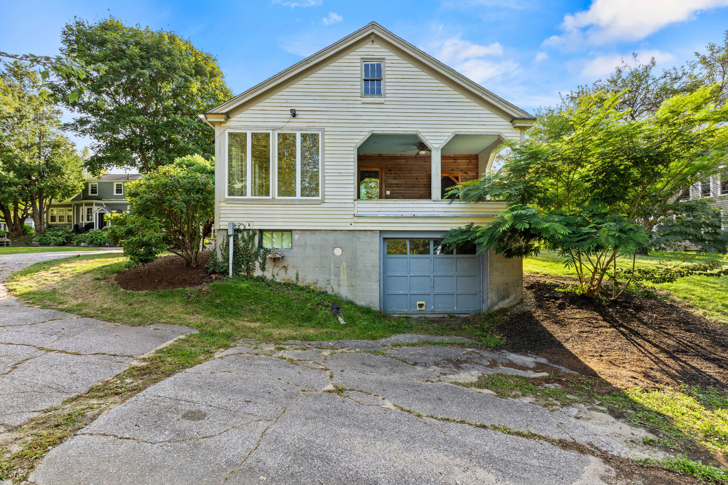 86 Pleasant Street