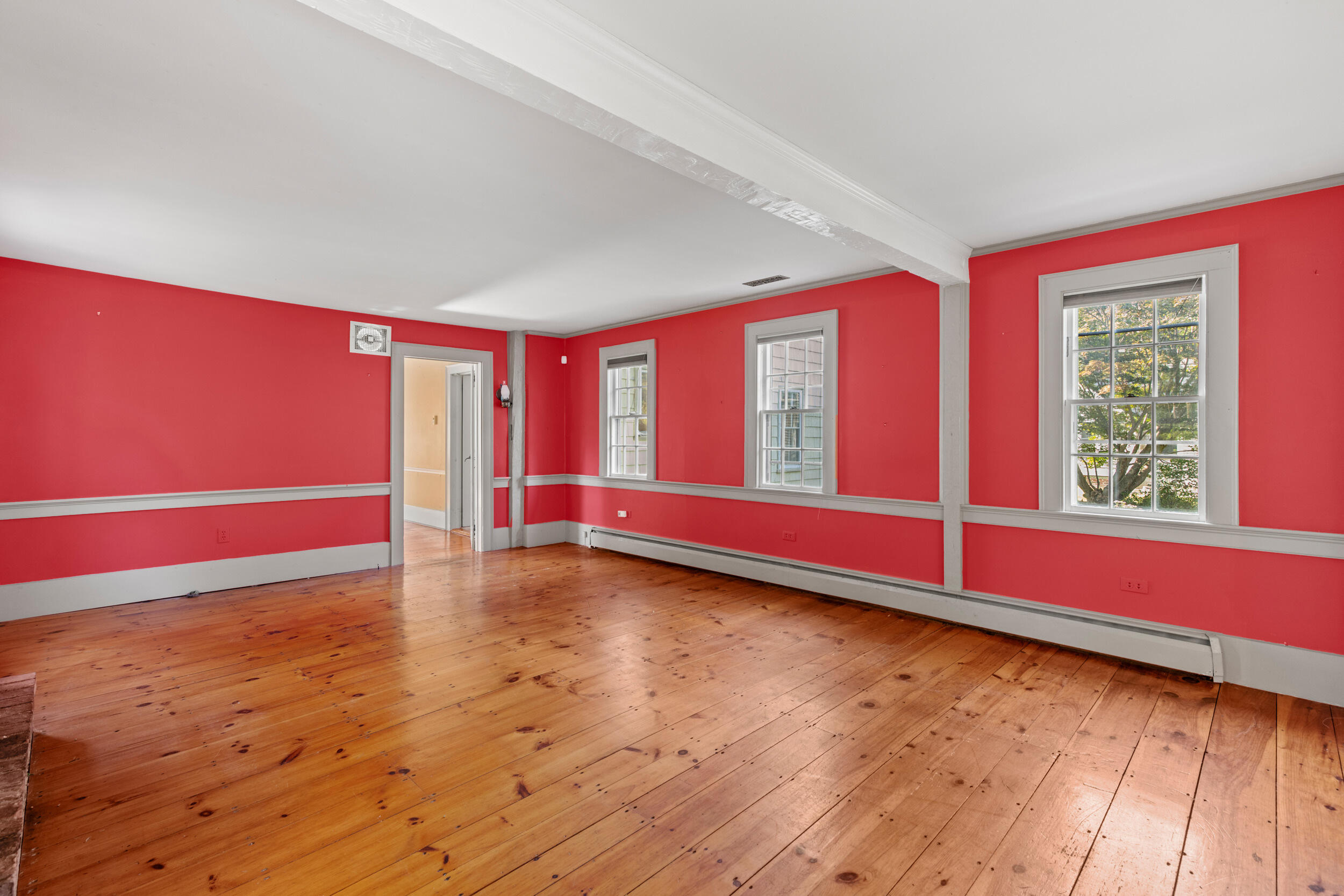86 Pleasant Street