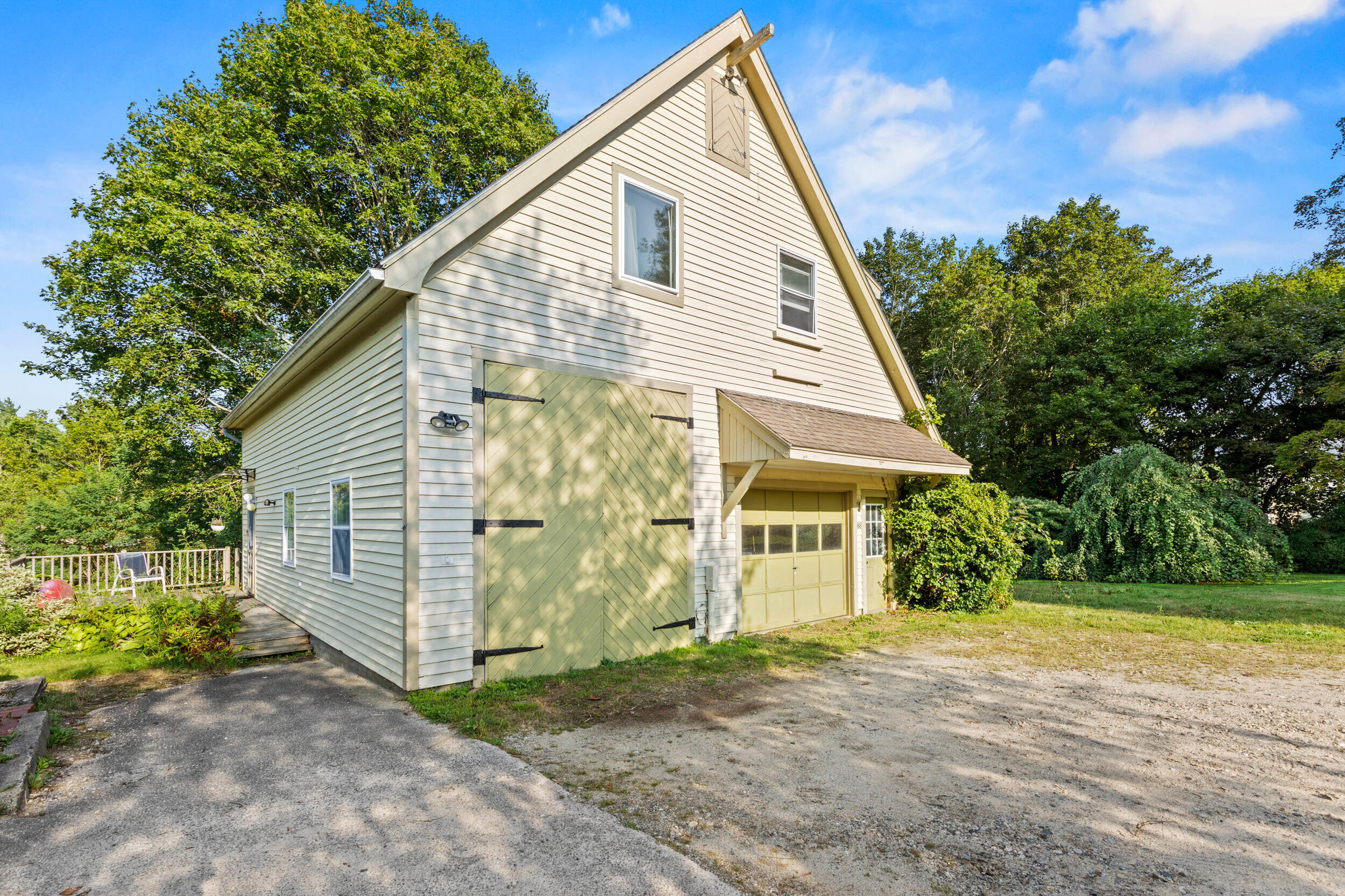 86 Pleasant Street