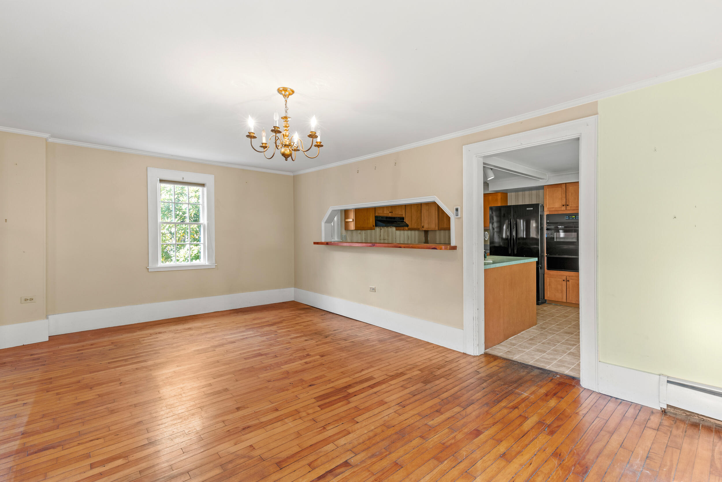 86 Pleasant Street