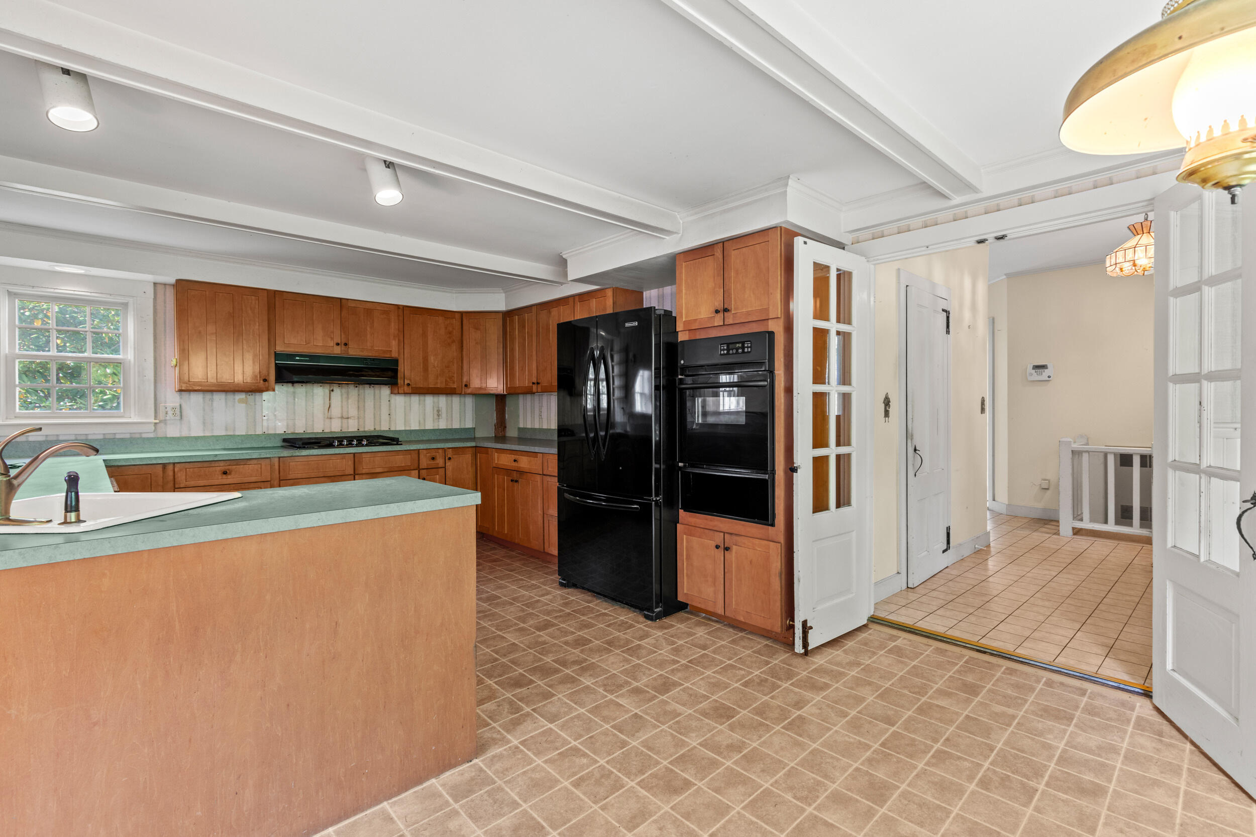 86 Pleasant Street