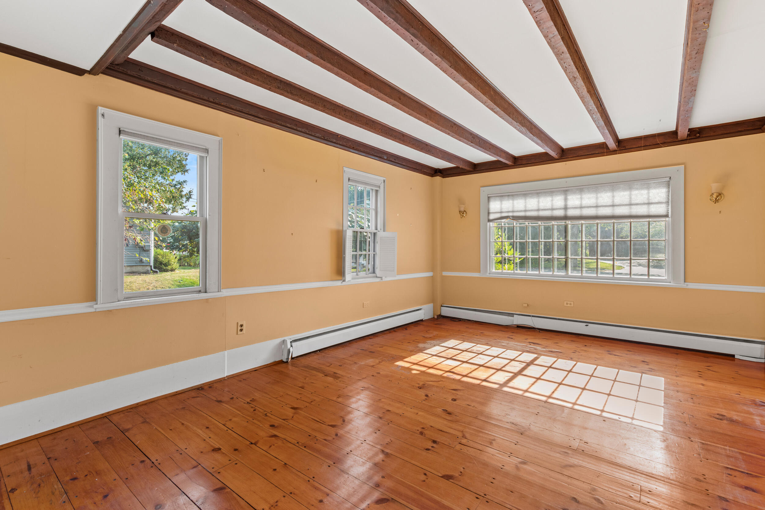 86 Pleasant Street