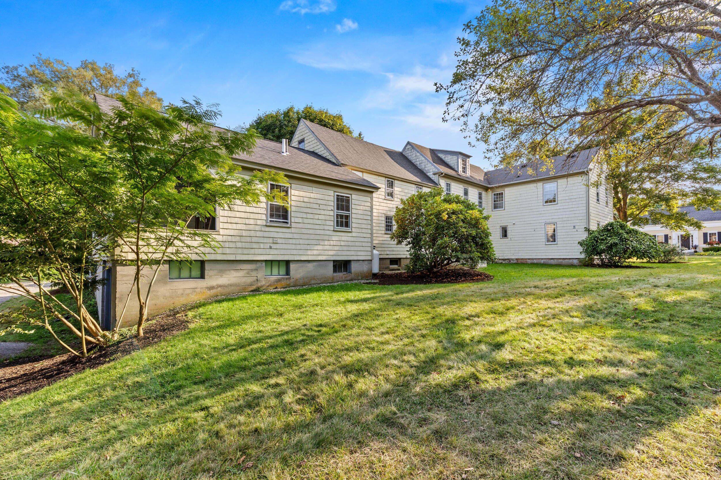 86 Pleasant Street