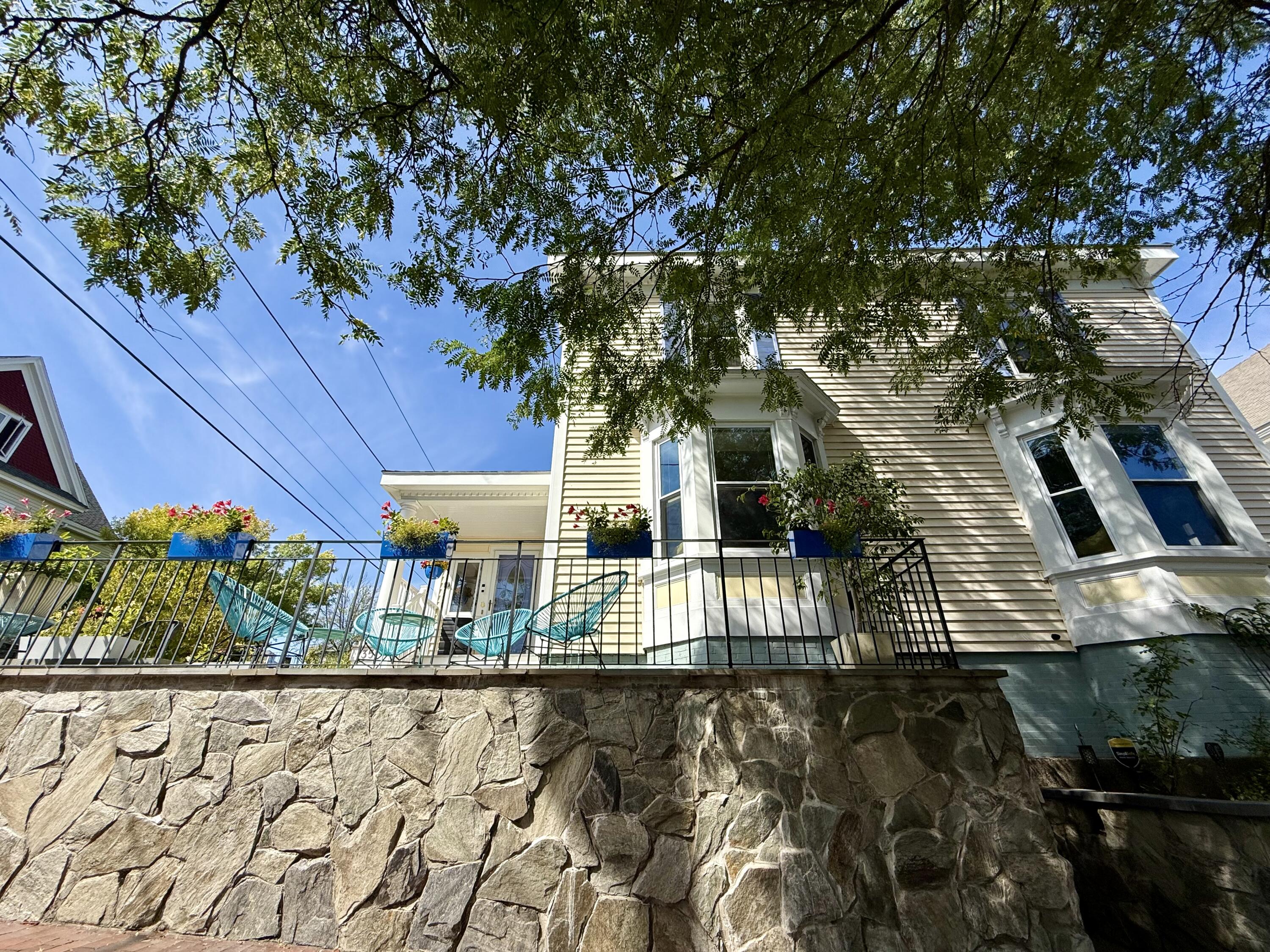 35 Congress Street