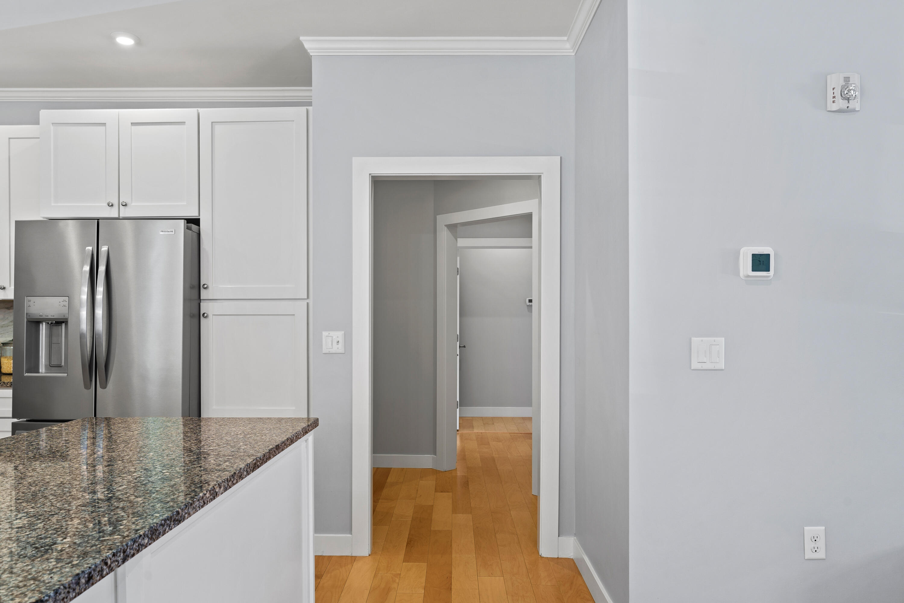 15 Middle Street 208